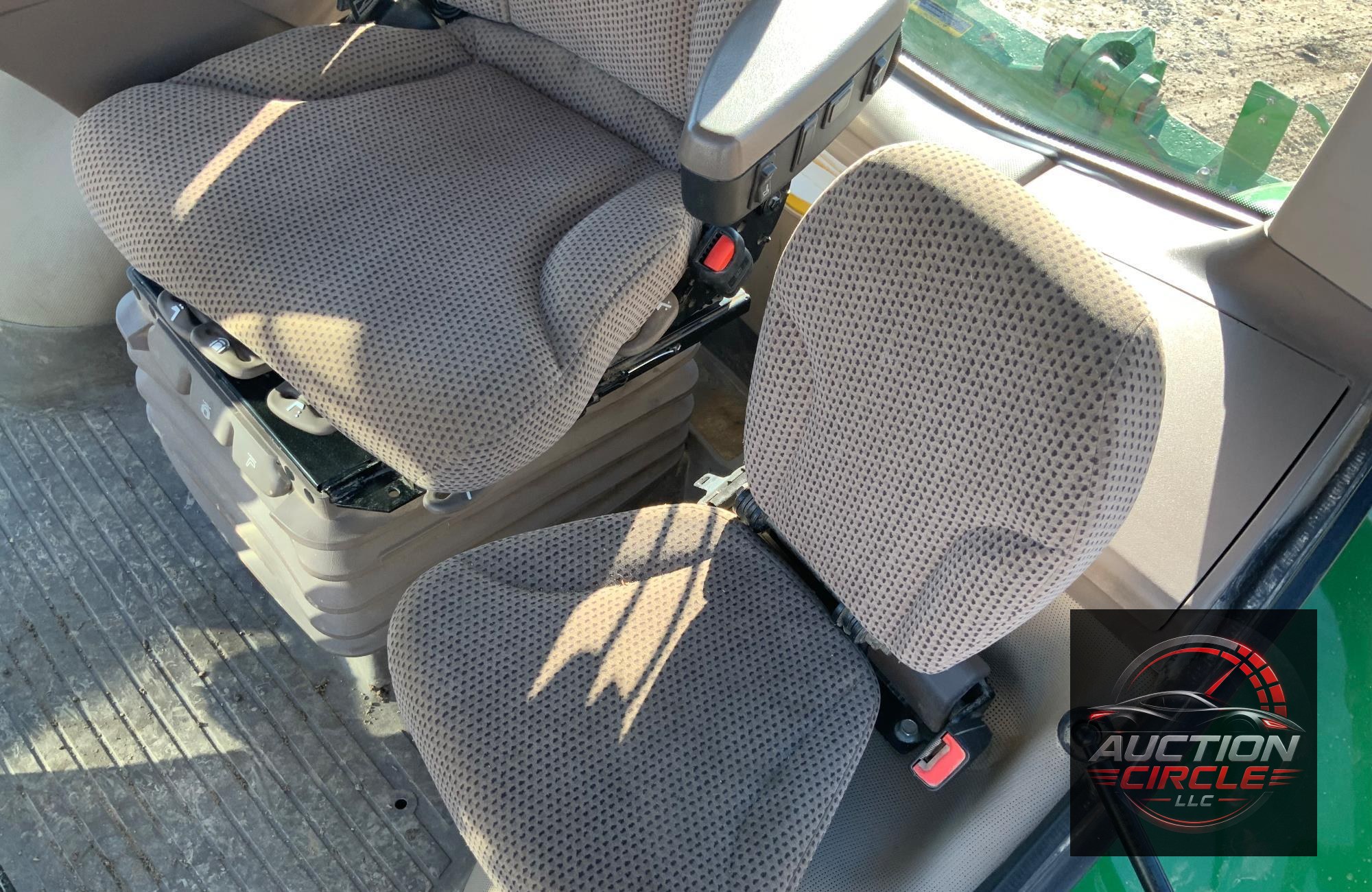 2019 John Deere 8320R
