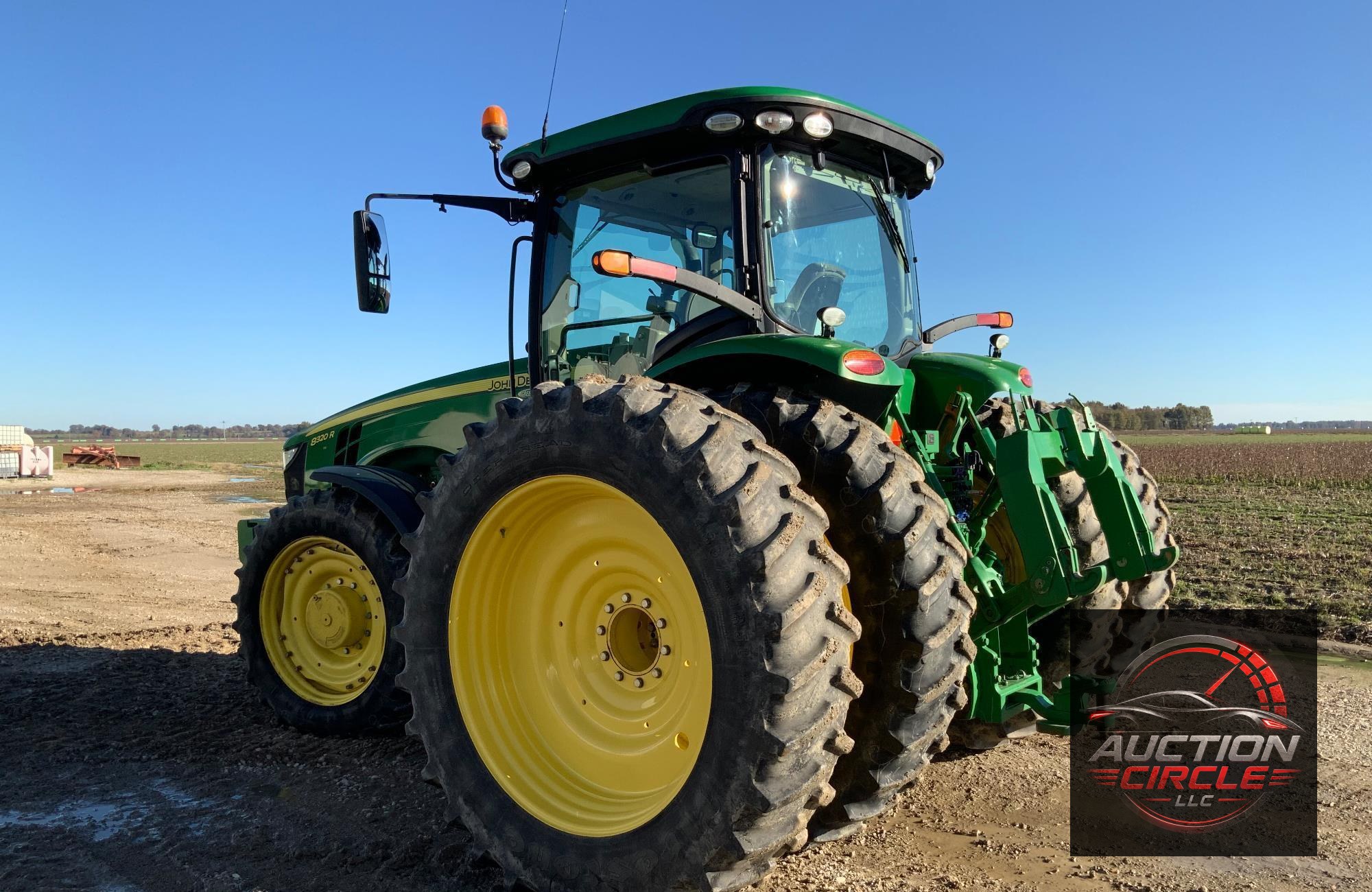 2019 John Deere 8320R