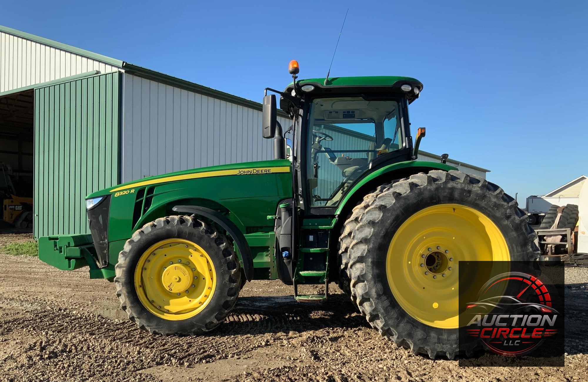 2019 John Deere 8320R