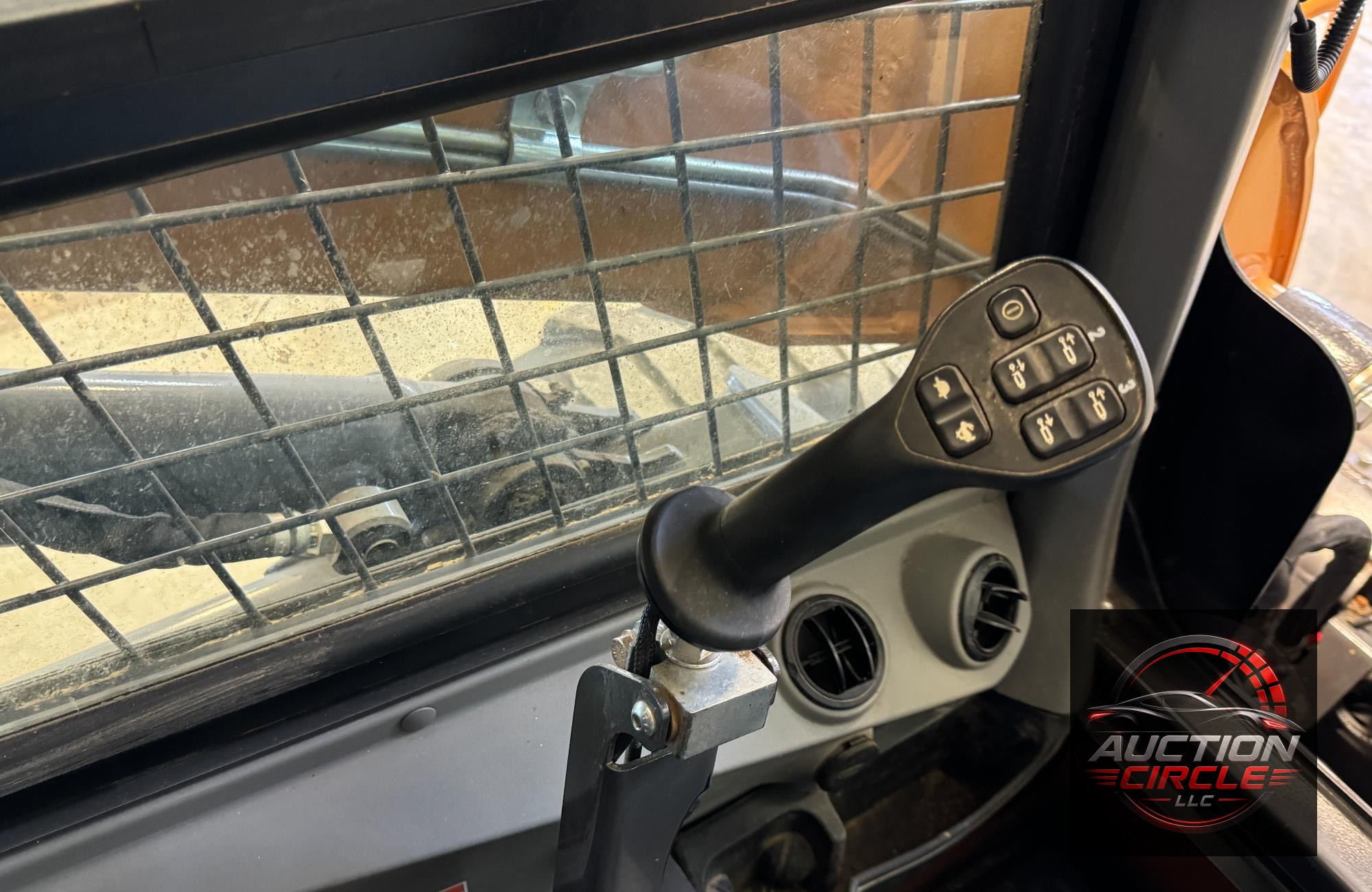 2023 Case SV280B