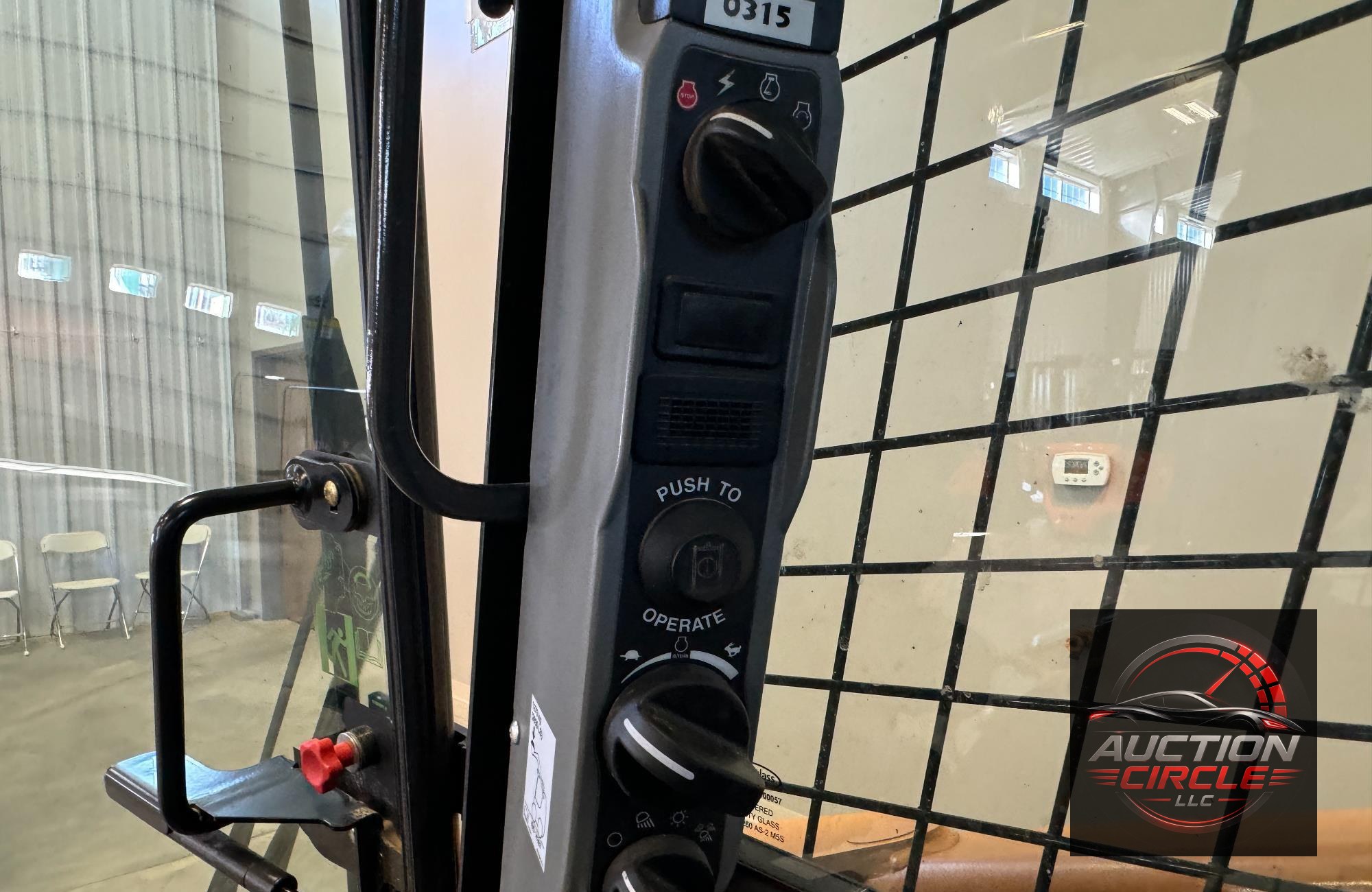 2023 Case SV280B