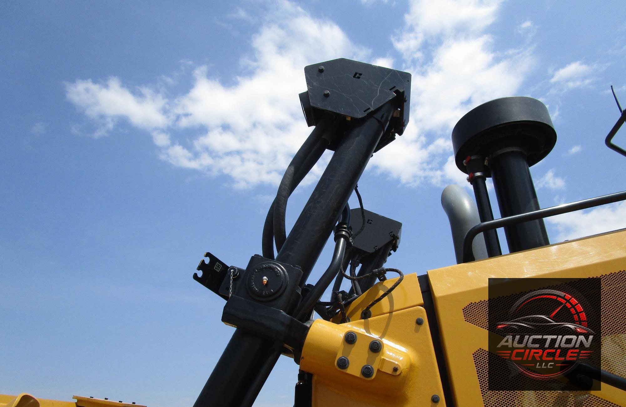 2023 Caterpillar D6