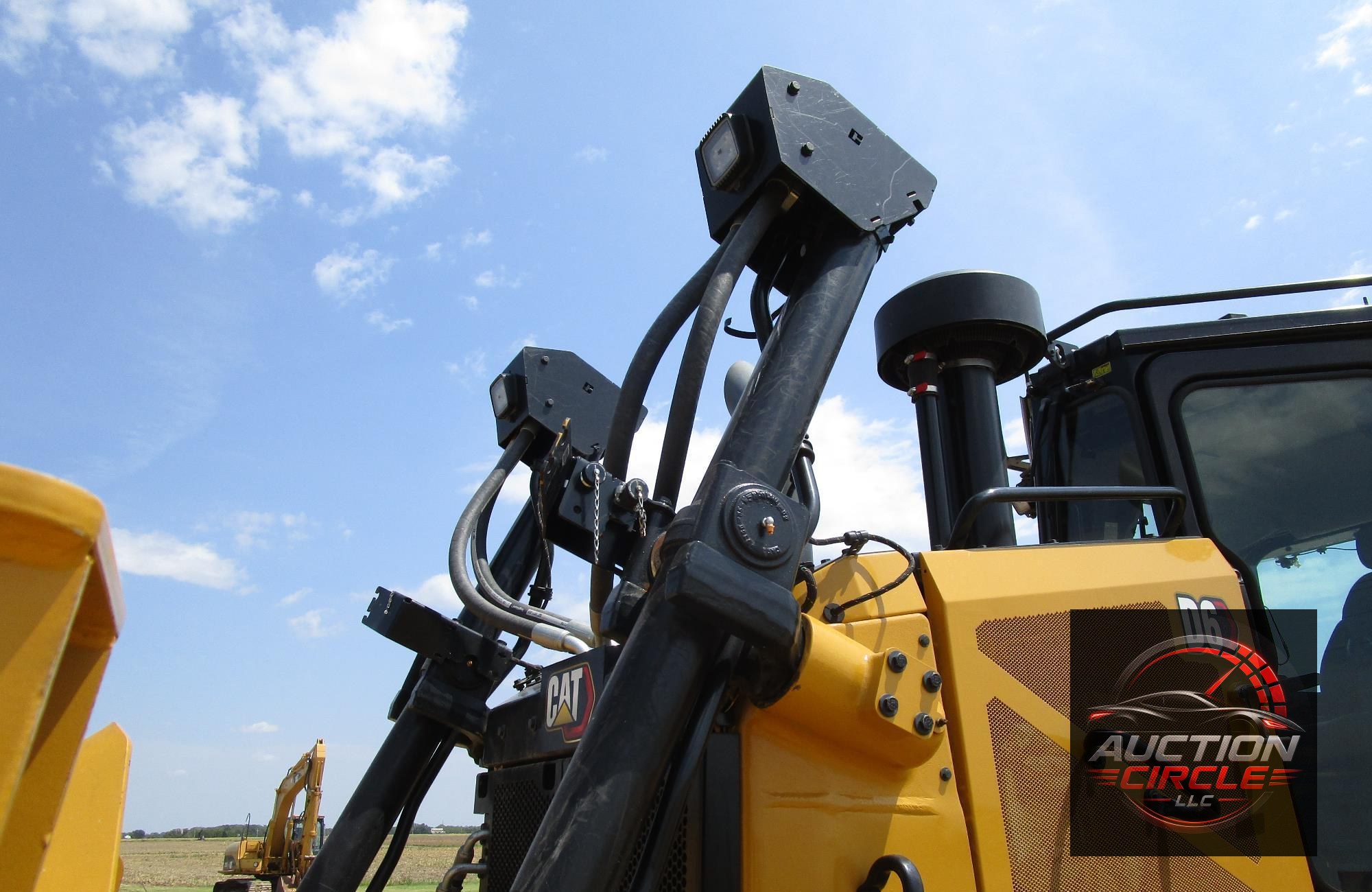 2023 Caterpillar D6