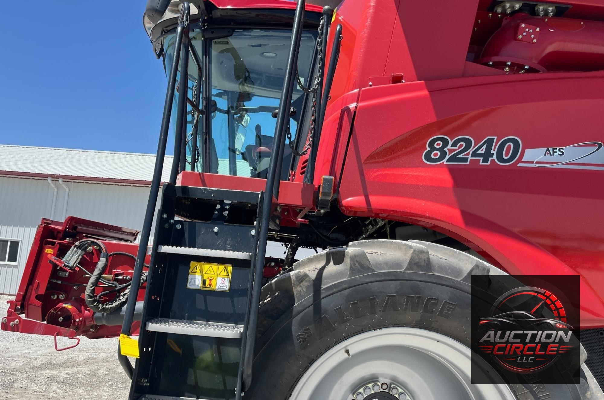 2016 Case IH 8240