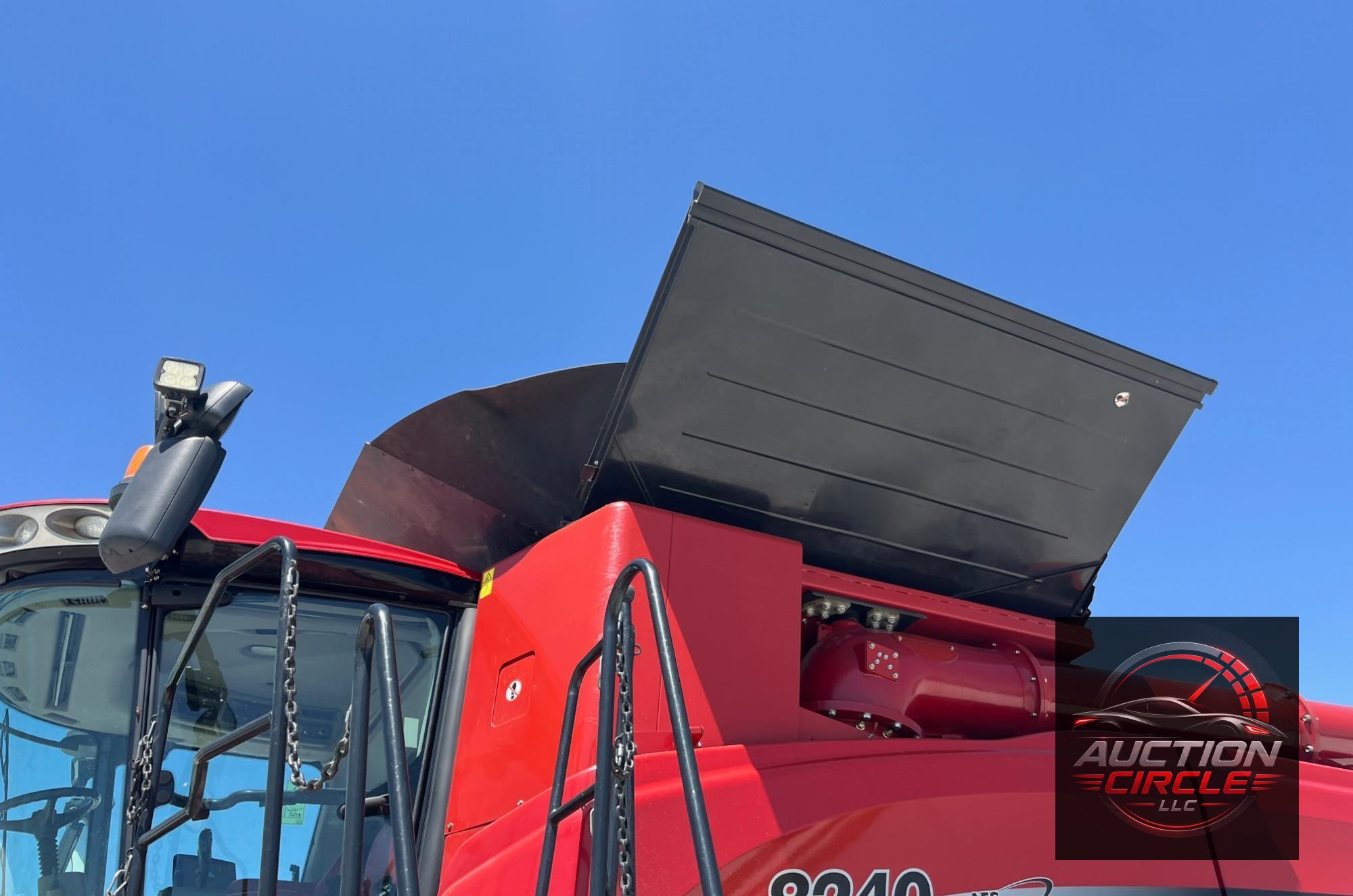 2016 Case IH 8240