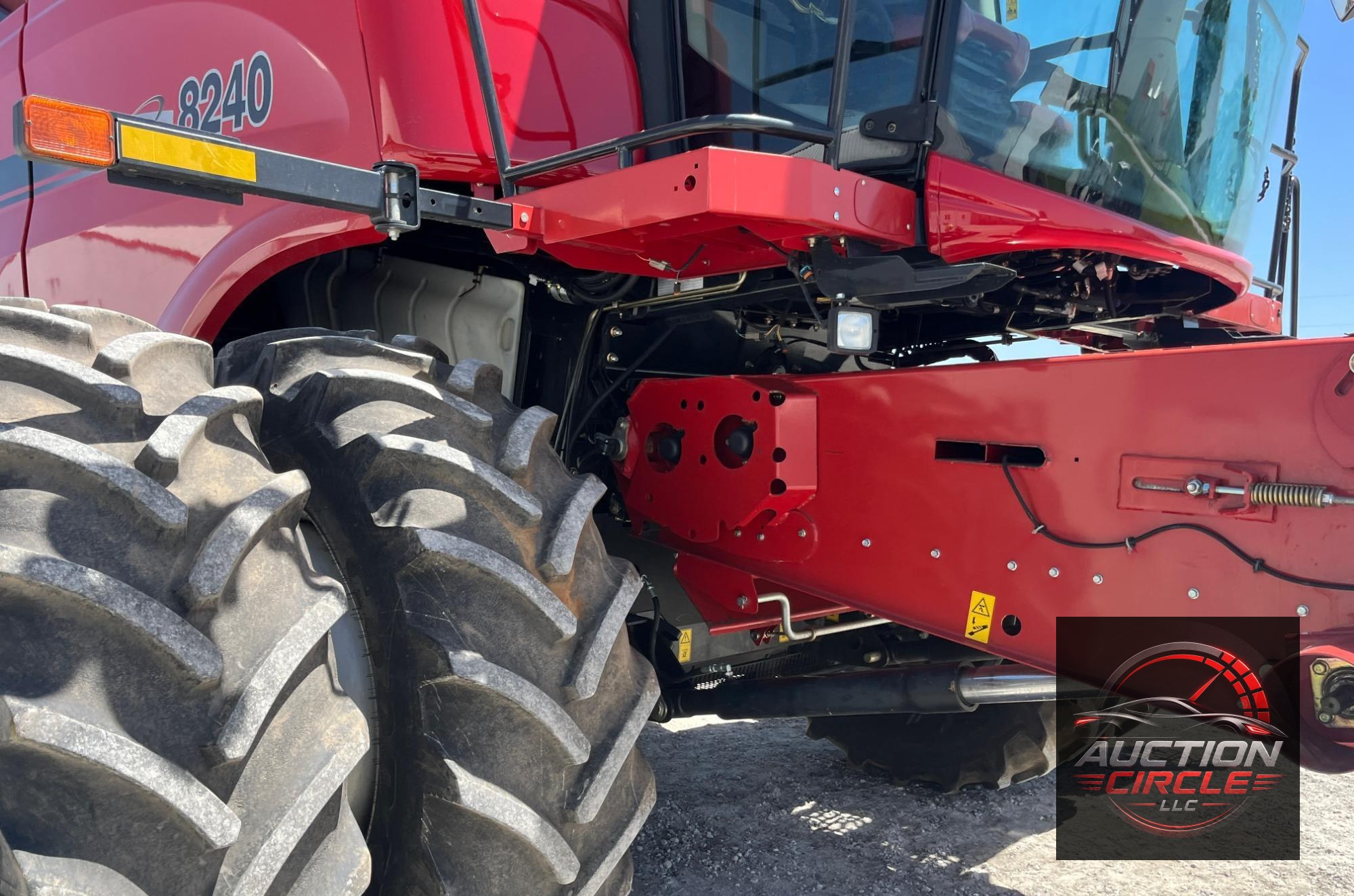 2016 Case IH 8240