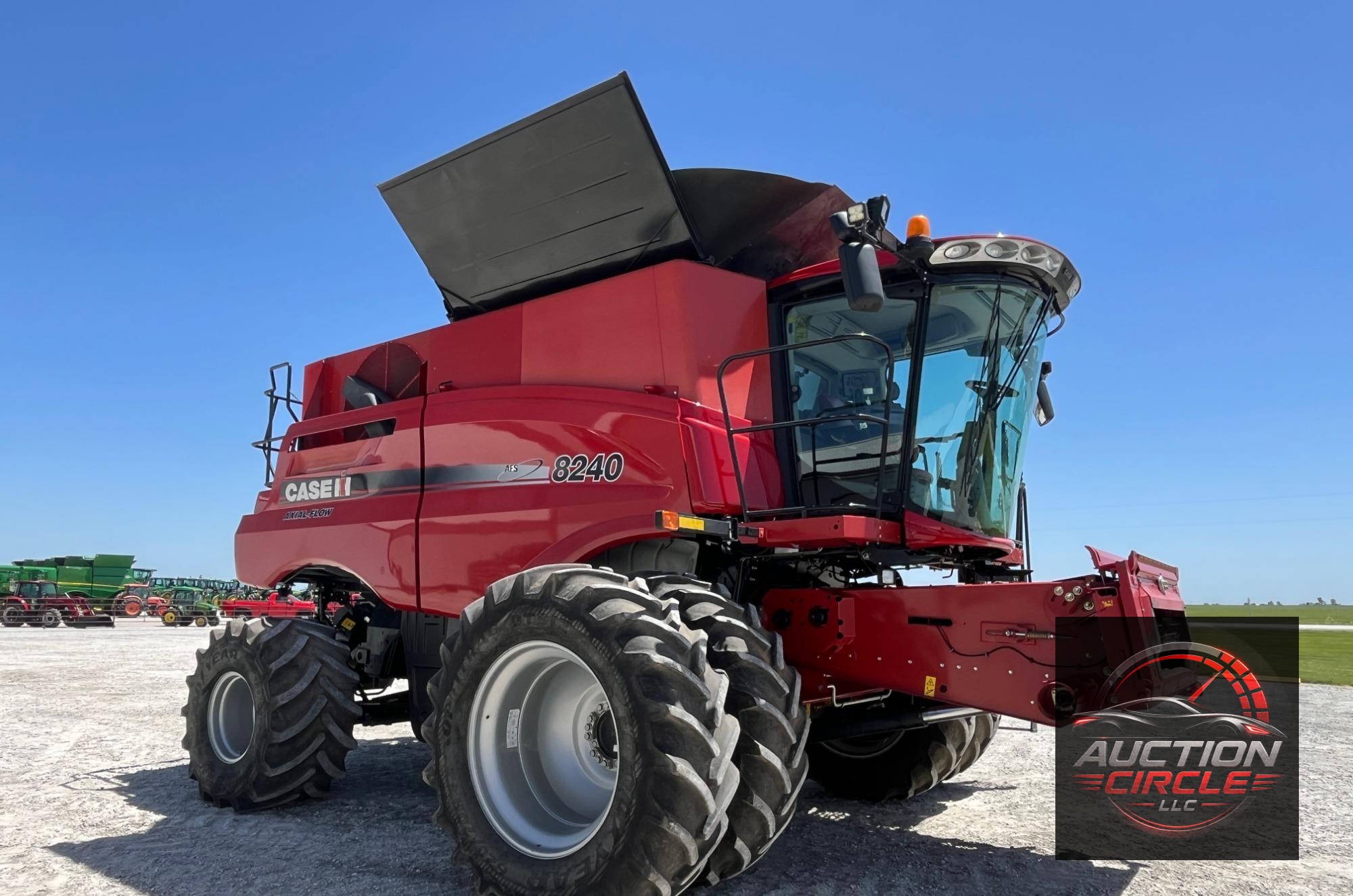 2016 Case IH 8240