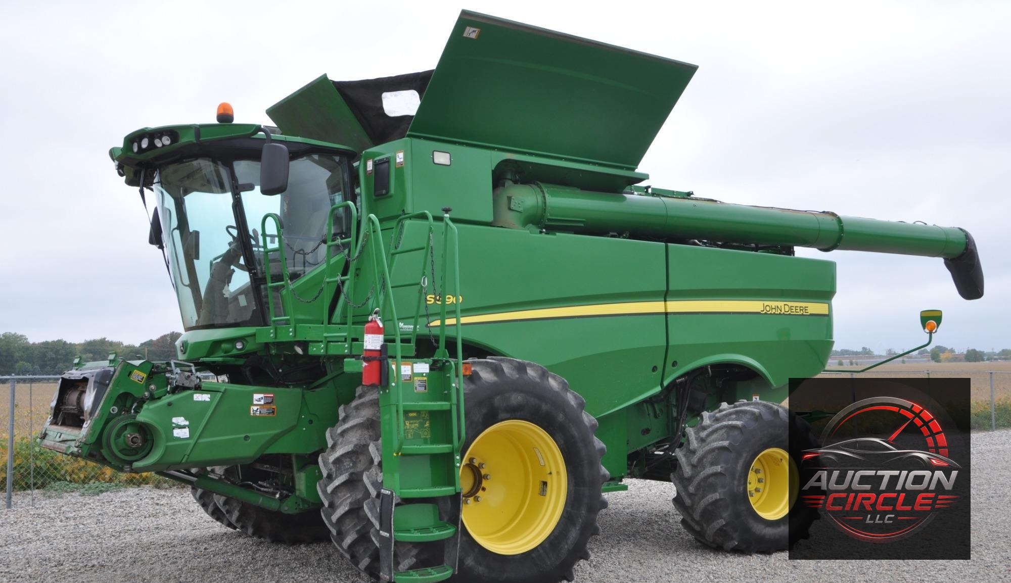 2014 John Deere S690