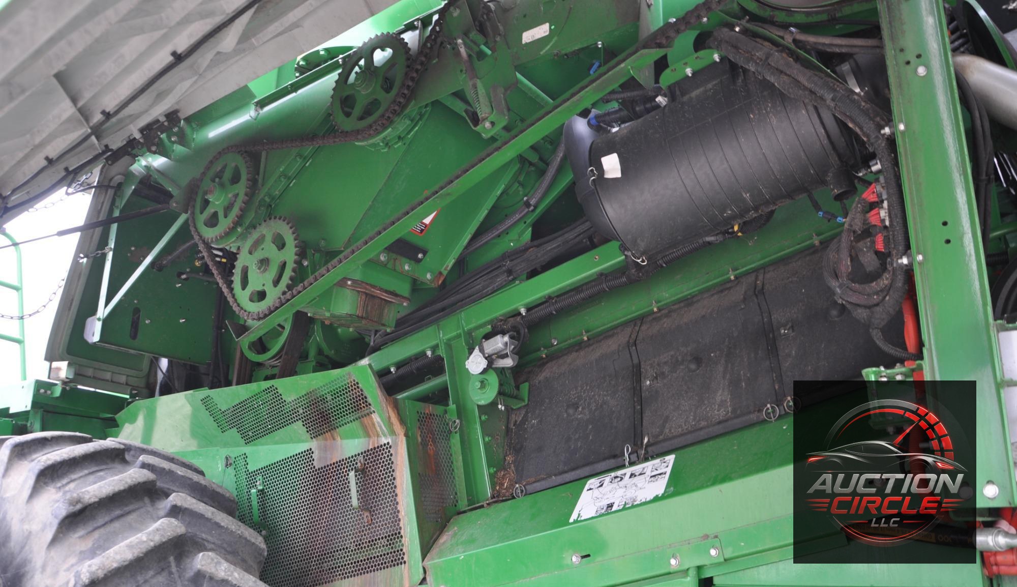 2014 John Deere S690