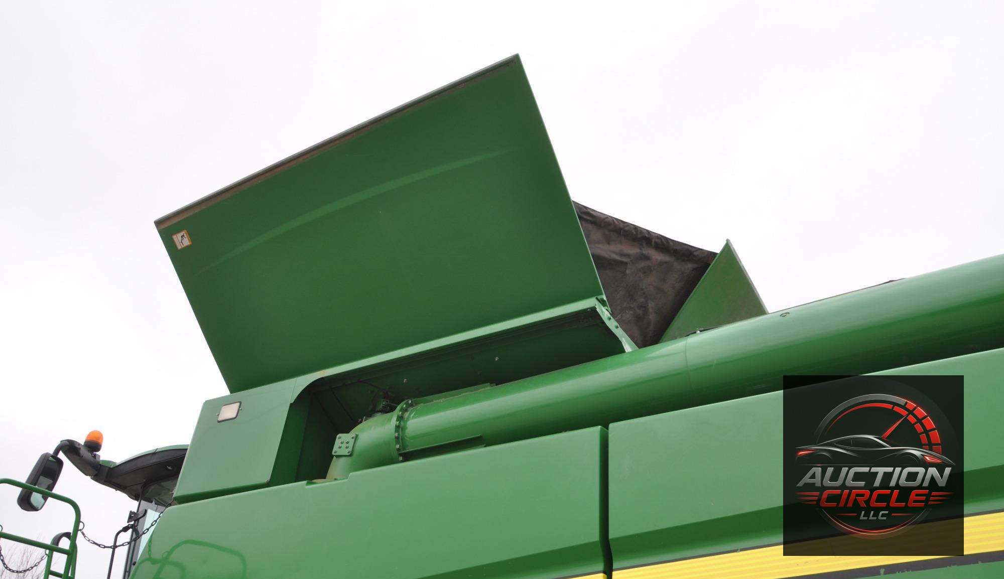 2014 John Deere S690