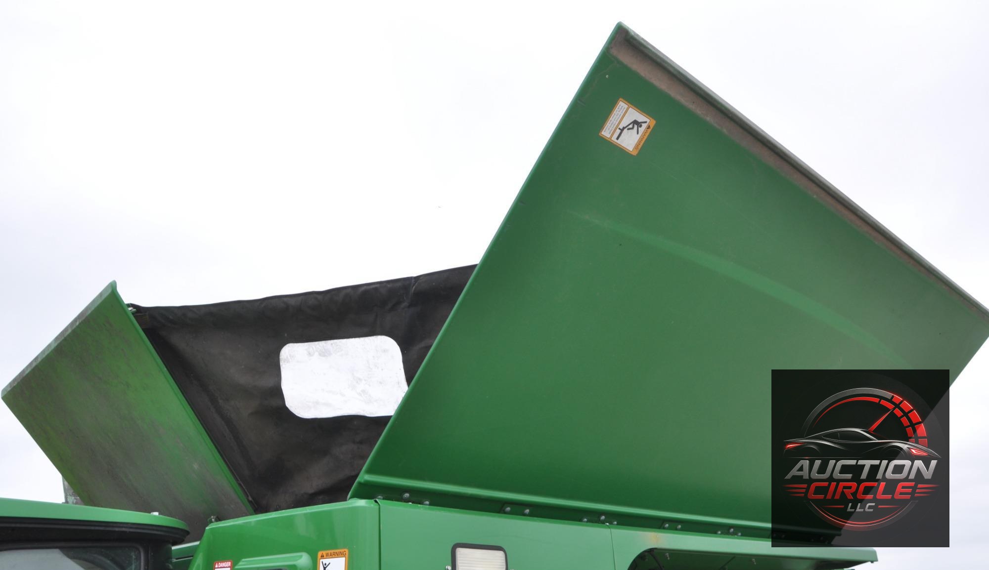 2014 John Deere S690