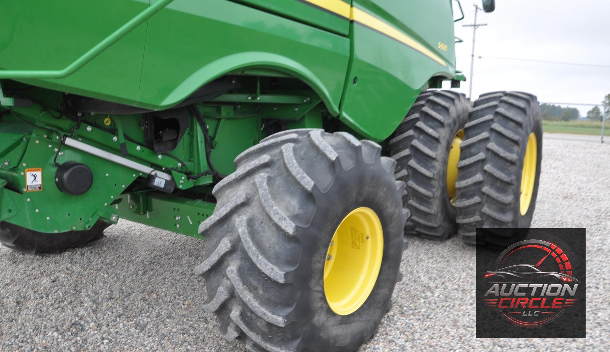 2014 John Deere S690