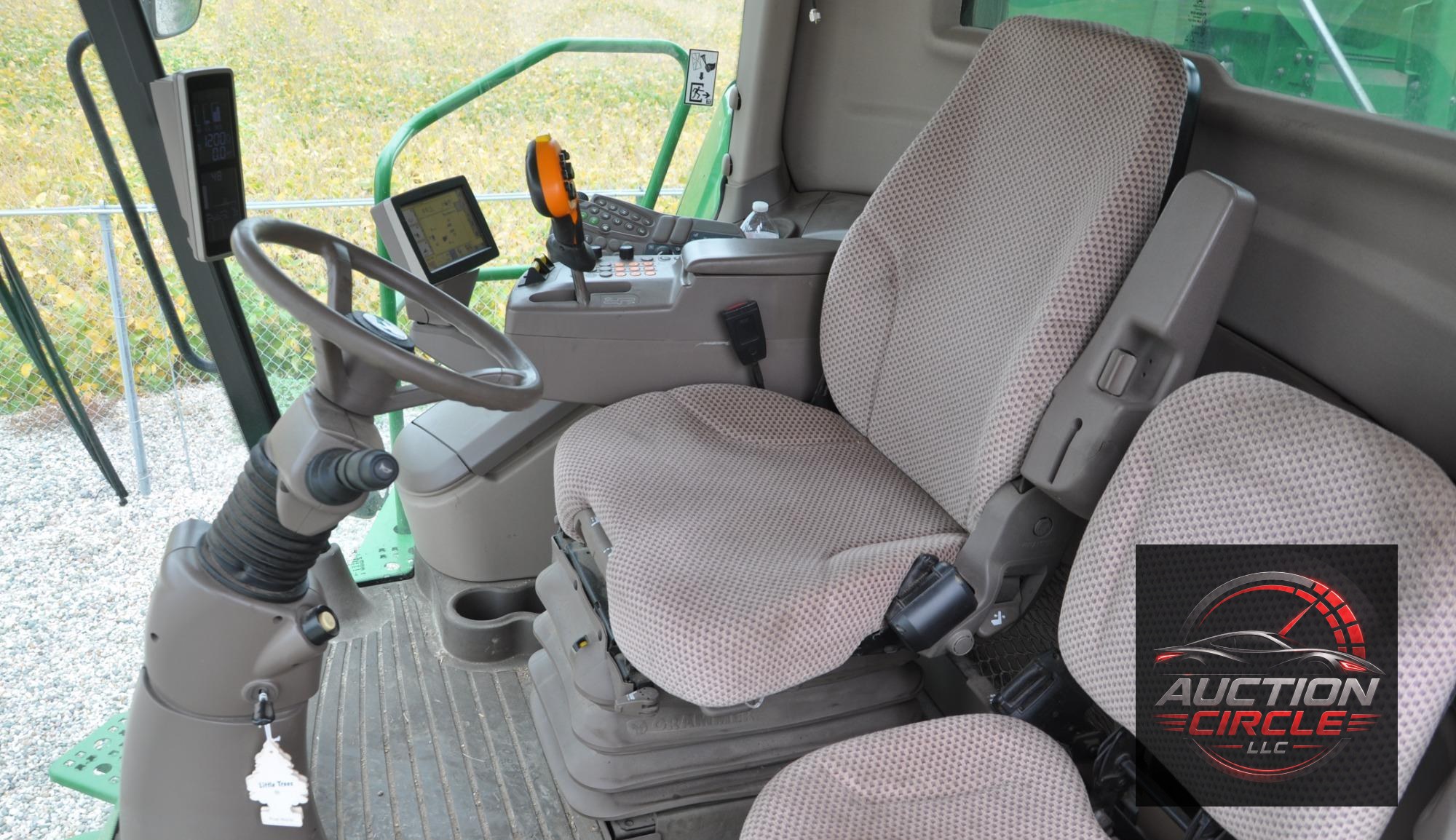 2014 John Deere S690