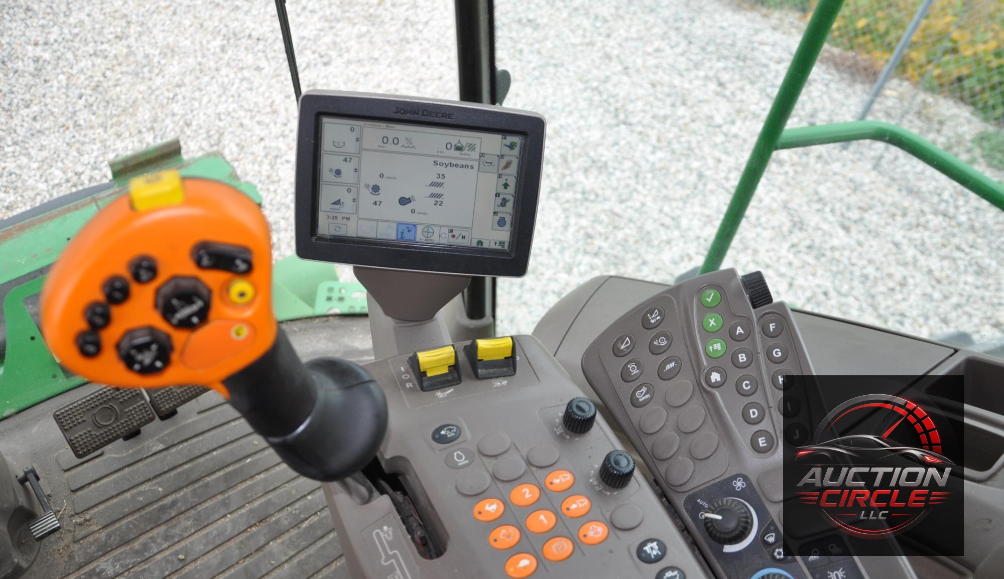 2014 John Deere S690