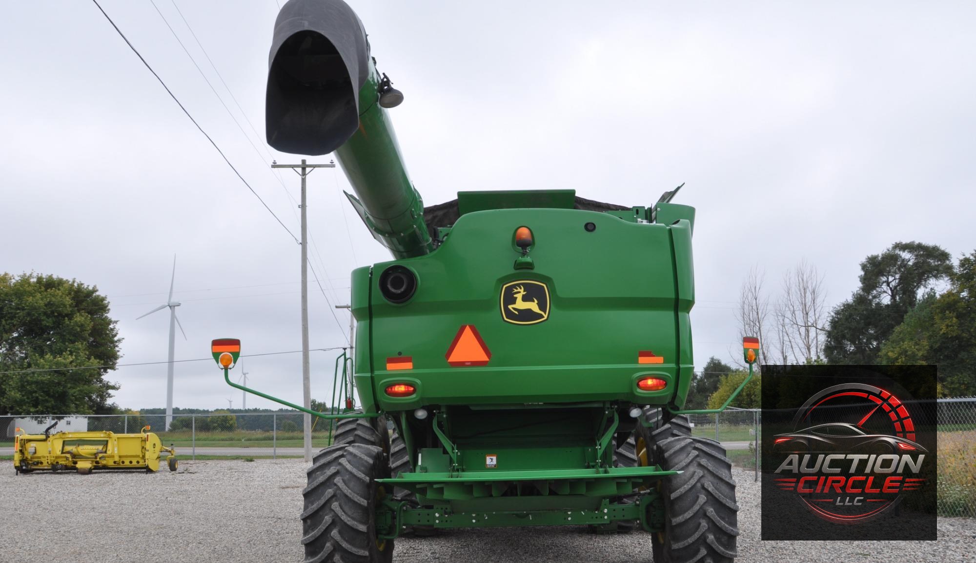 2014 John Deere S690