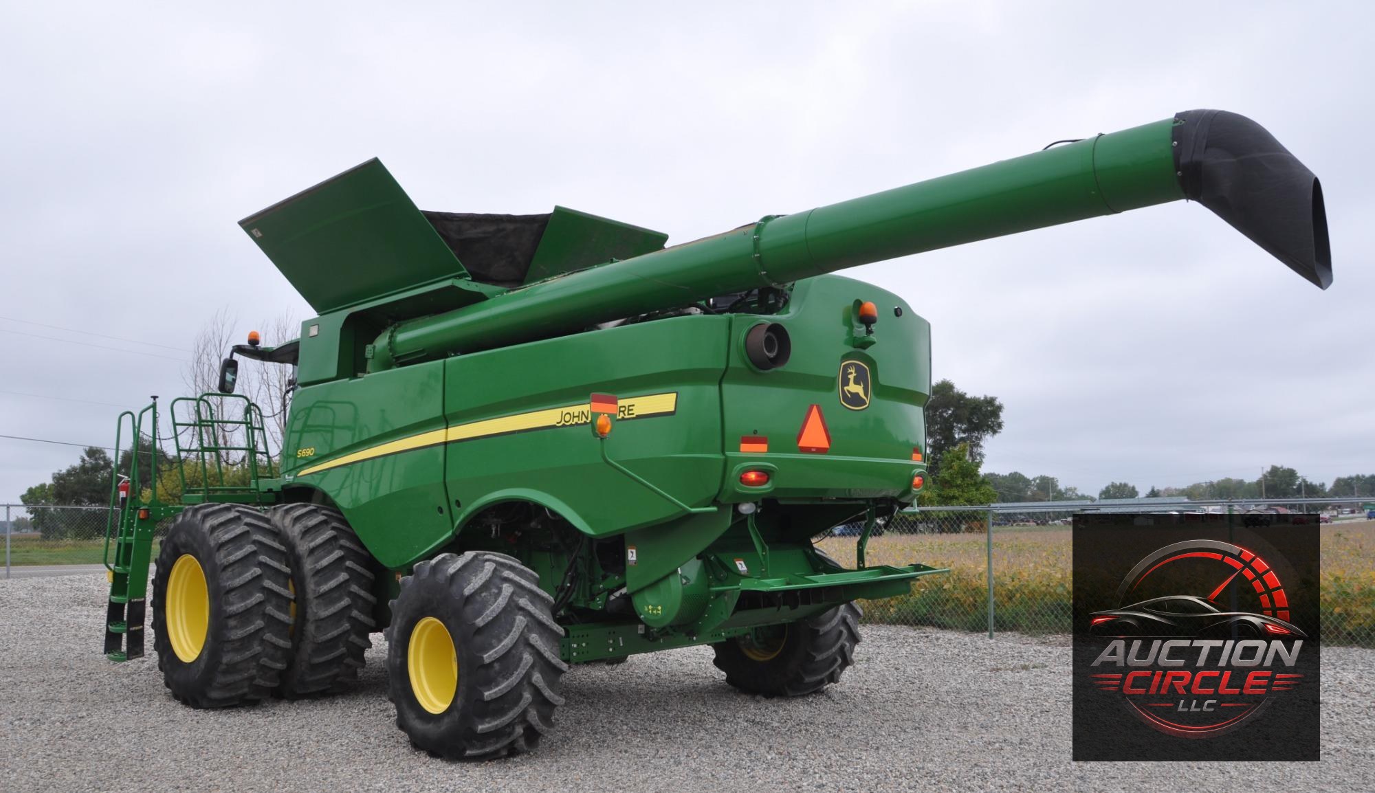 2014 John Deere S690
