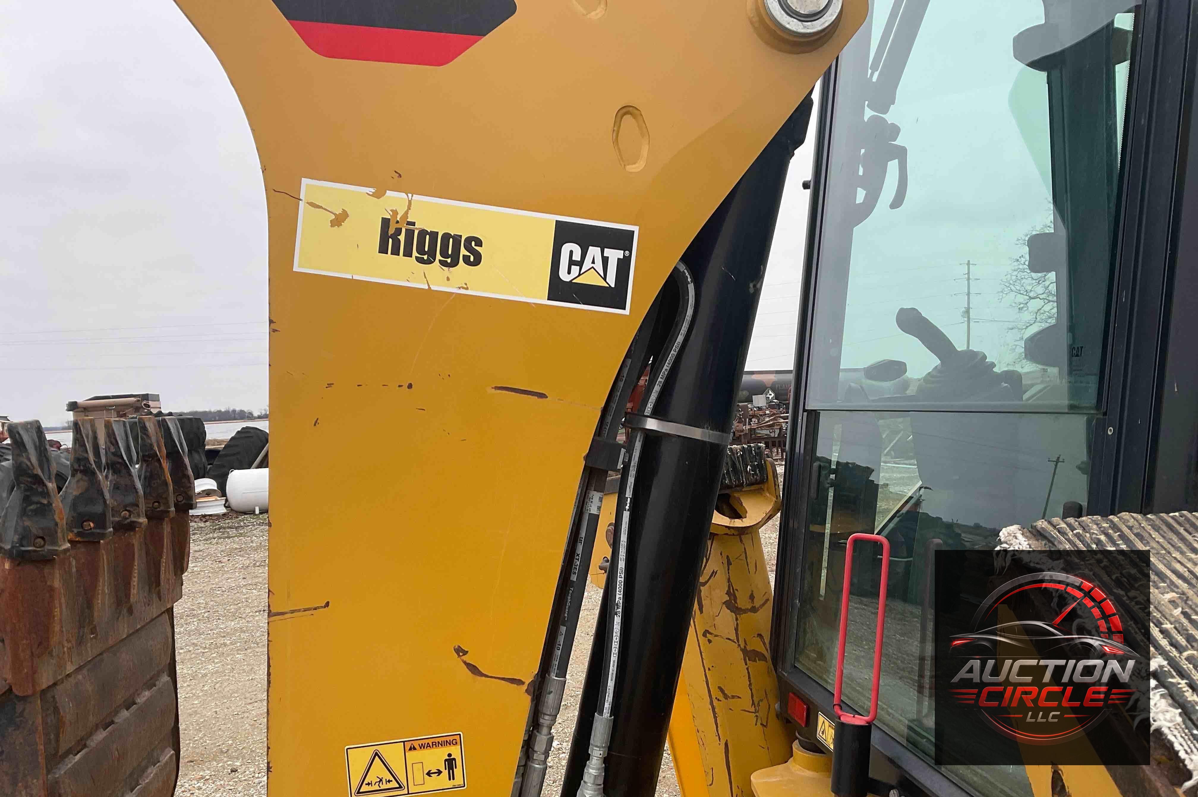 2018 Caterpillar 420F2