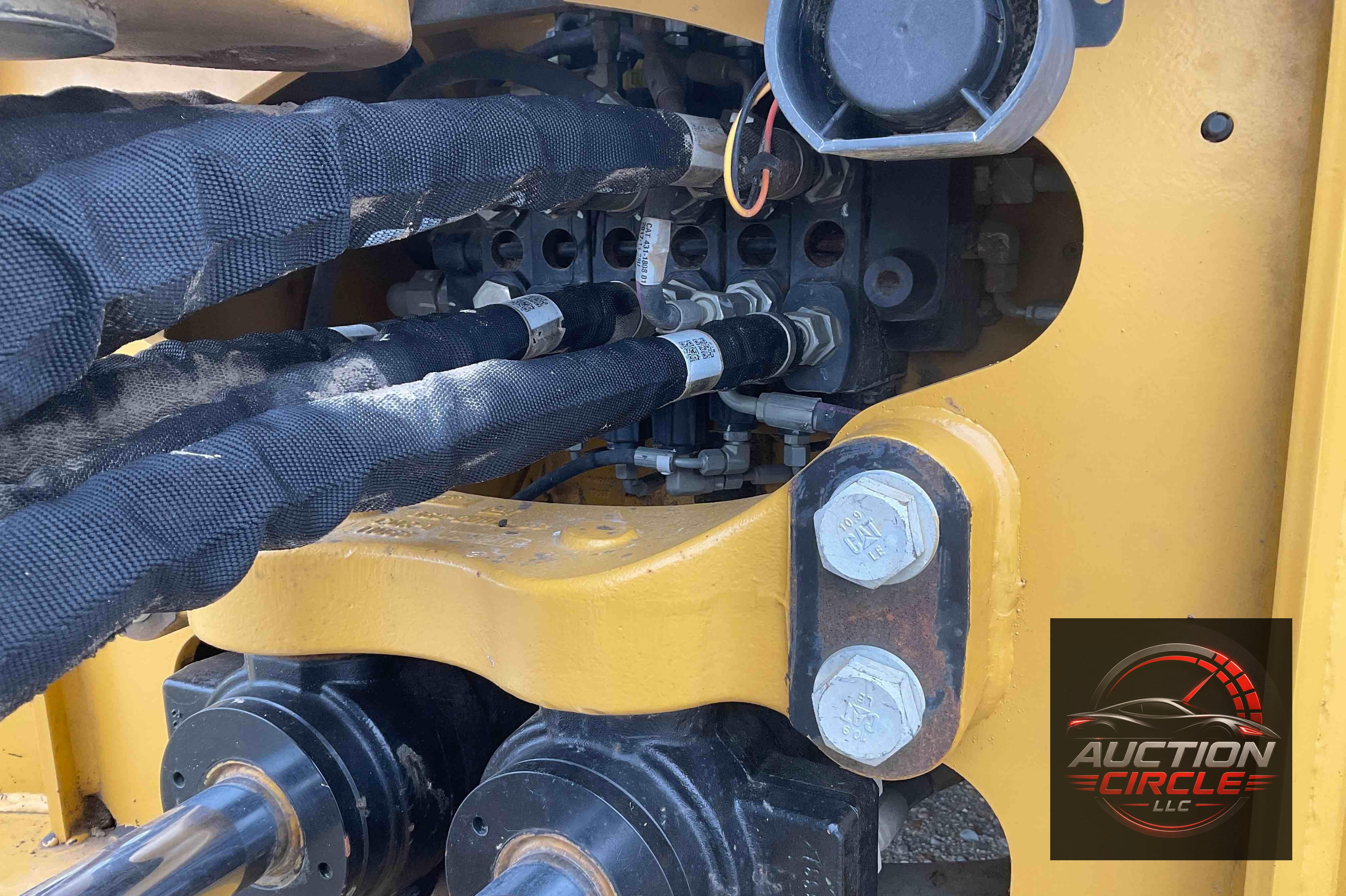 2018 Caterpillar 420F2