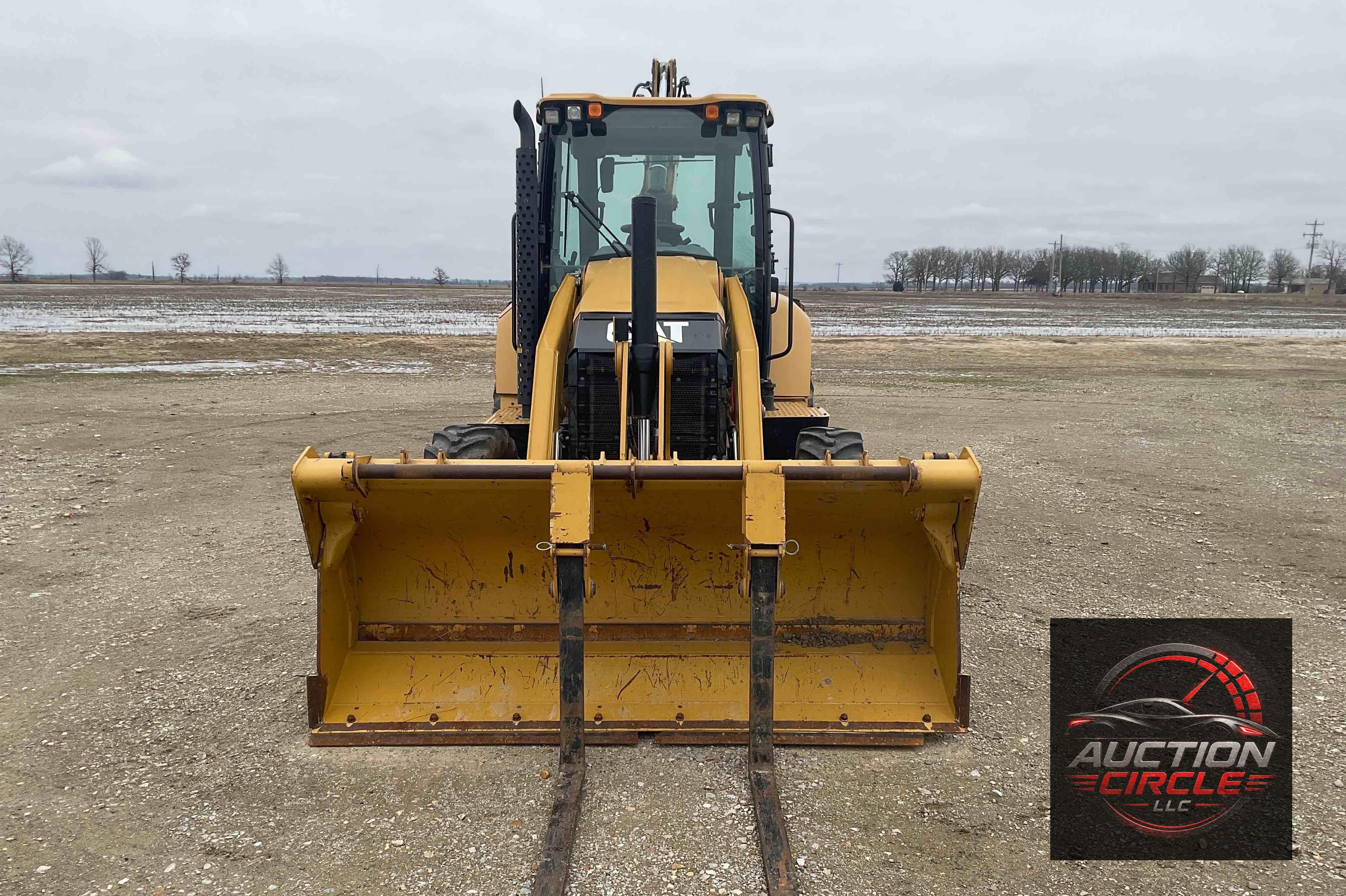 2018 Caterpillar 420F2