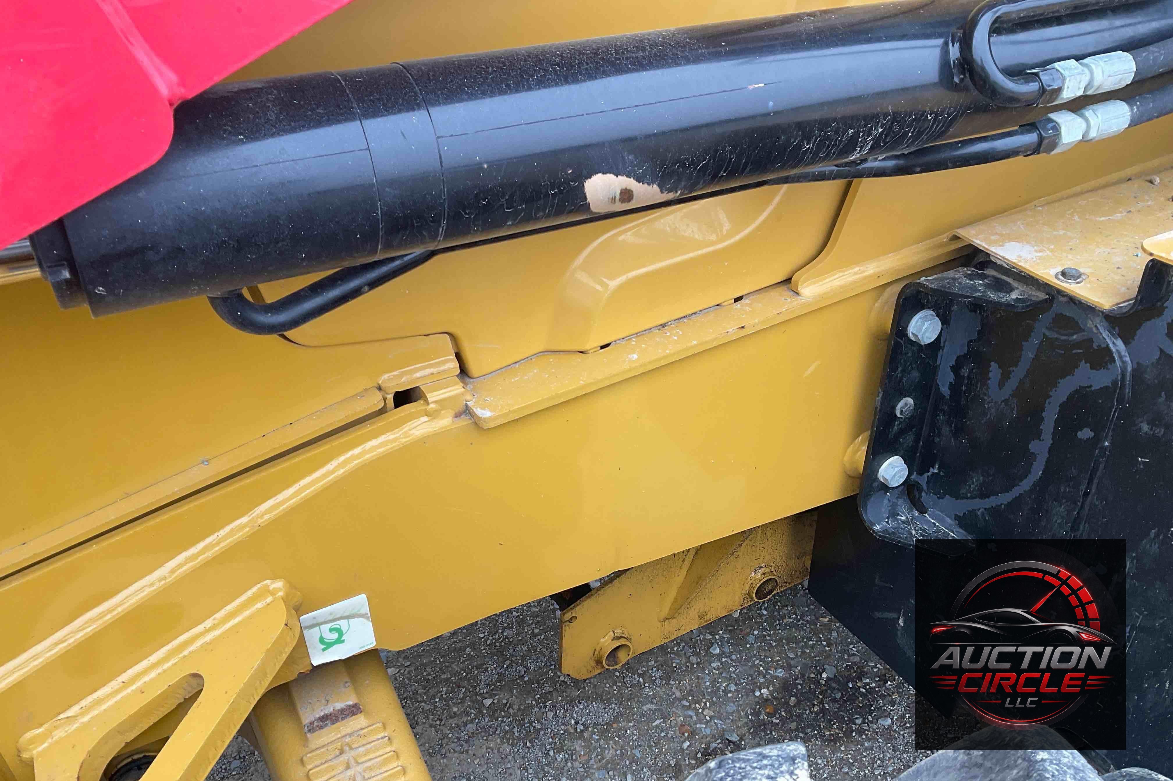 2018 Caterpillar 420F2