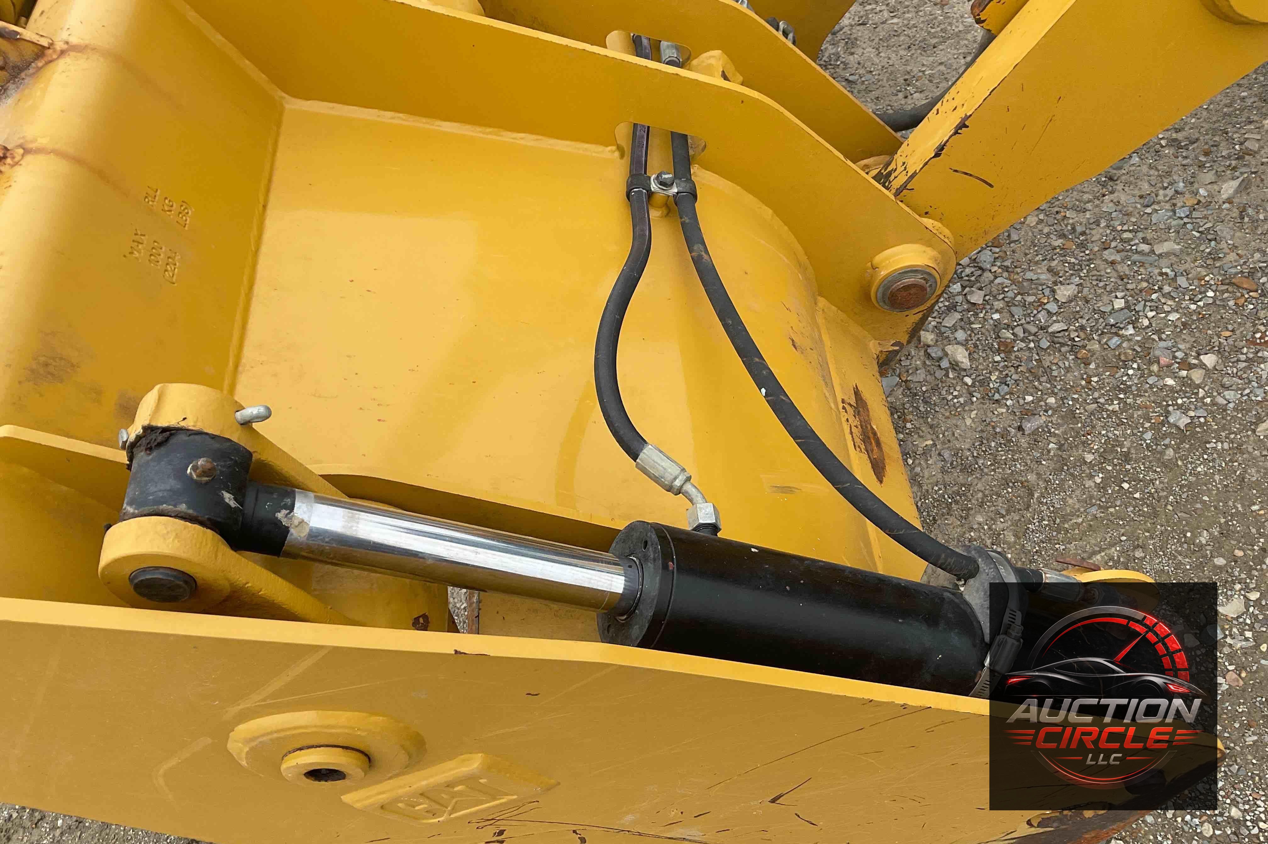 2018 Caterpillar 420F2