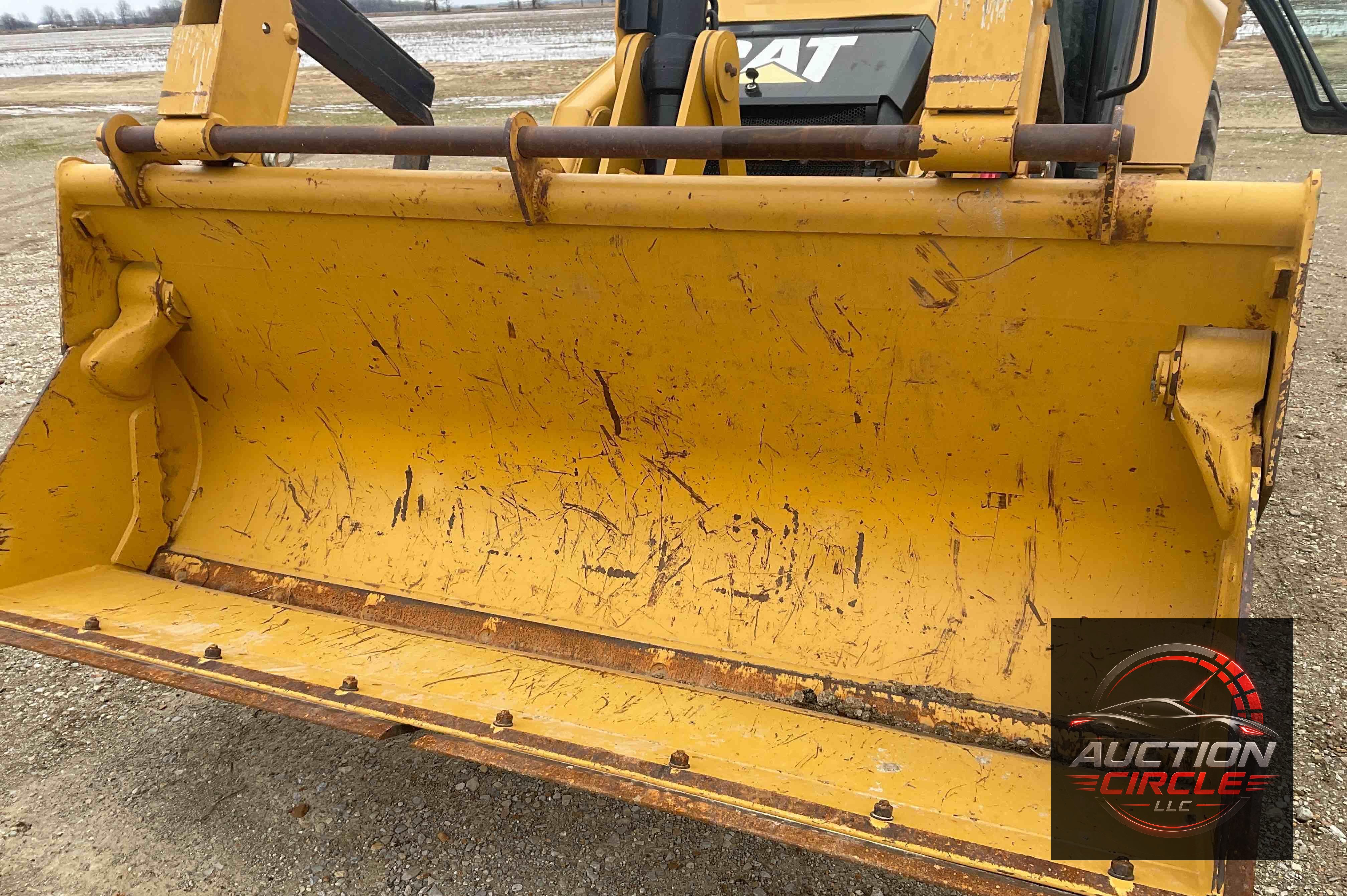 2018 Caterpillar 420F2