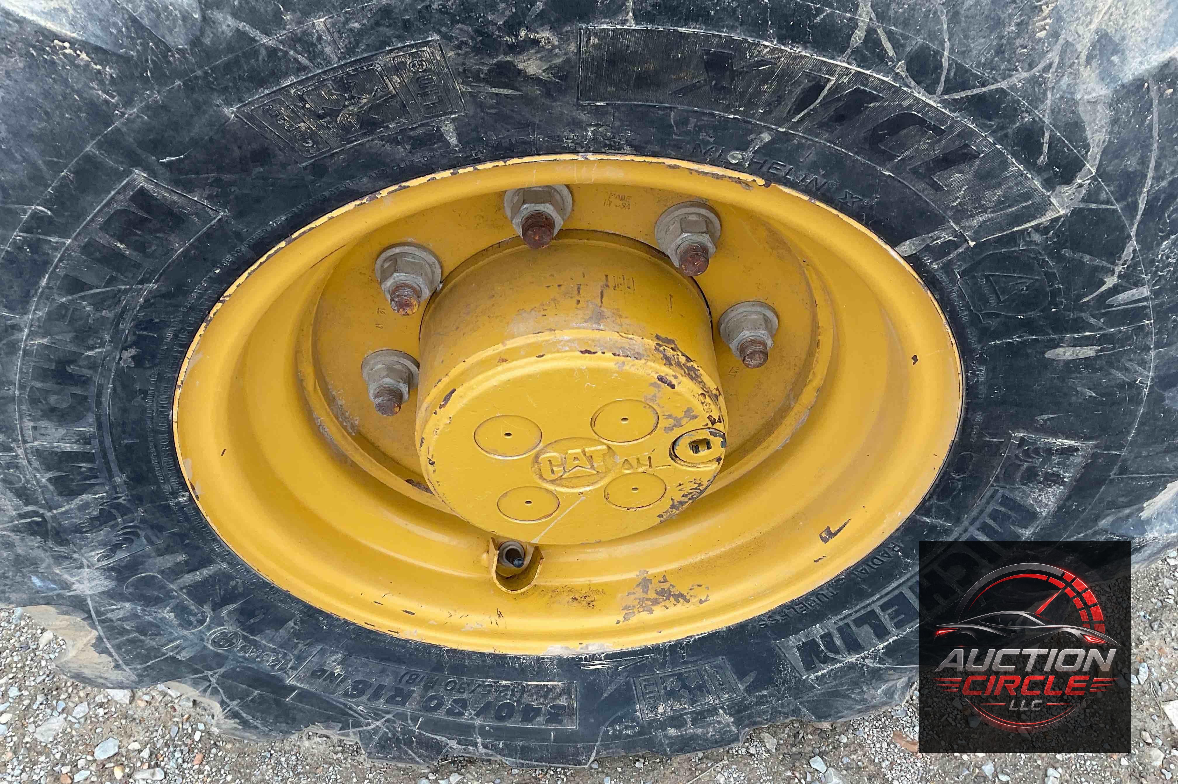 2018 Caterpillar 420F2