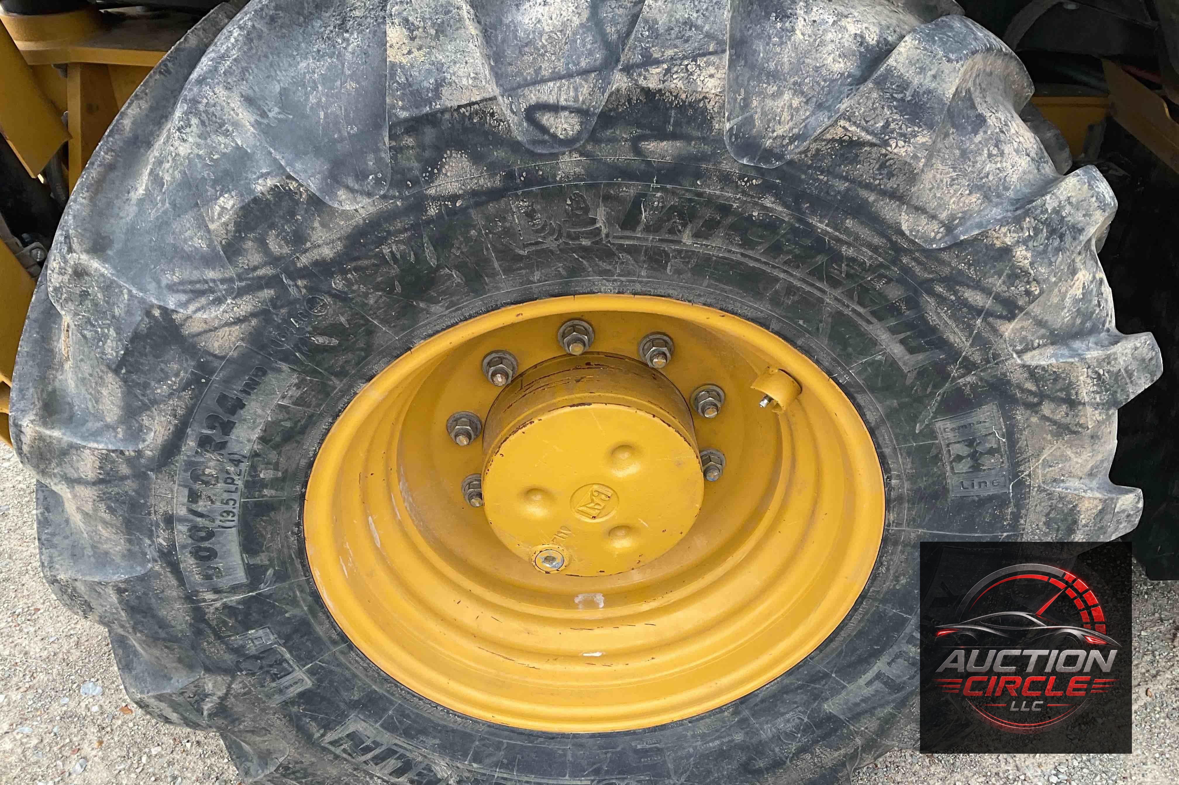 2018 Caterpillar 420F2
