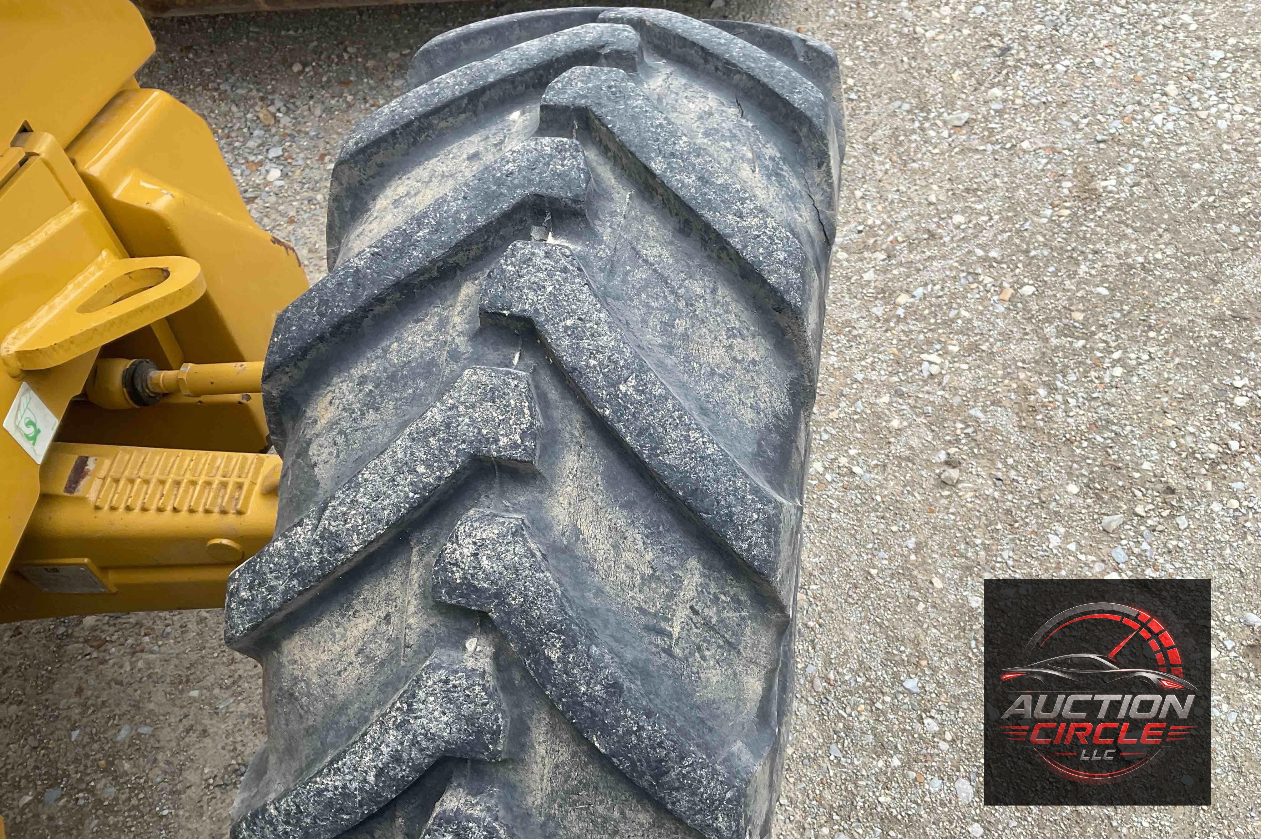 2018 Caterpillar 420F2