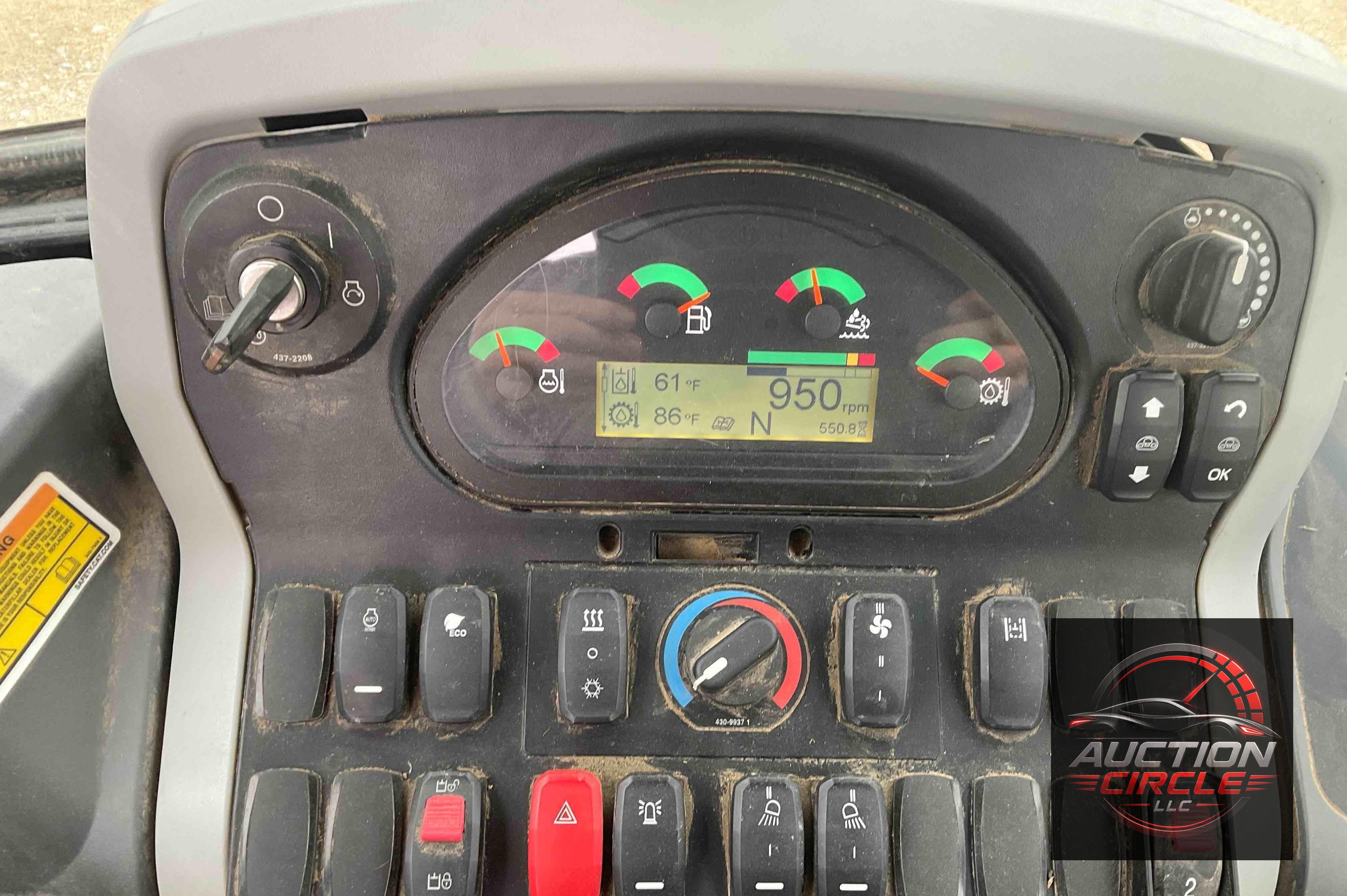 2018 Caterpillar 420F2