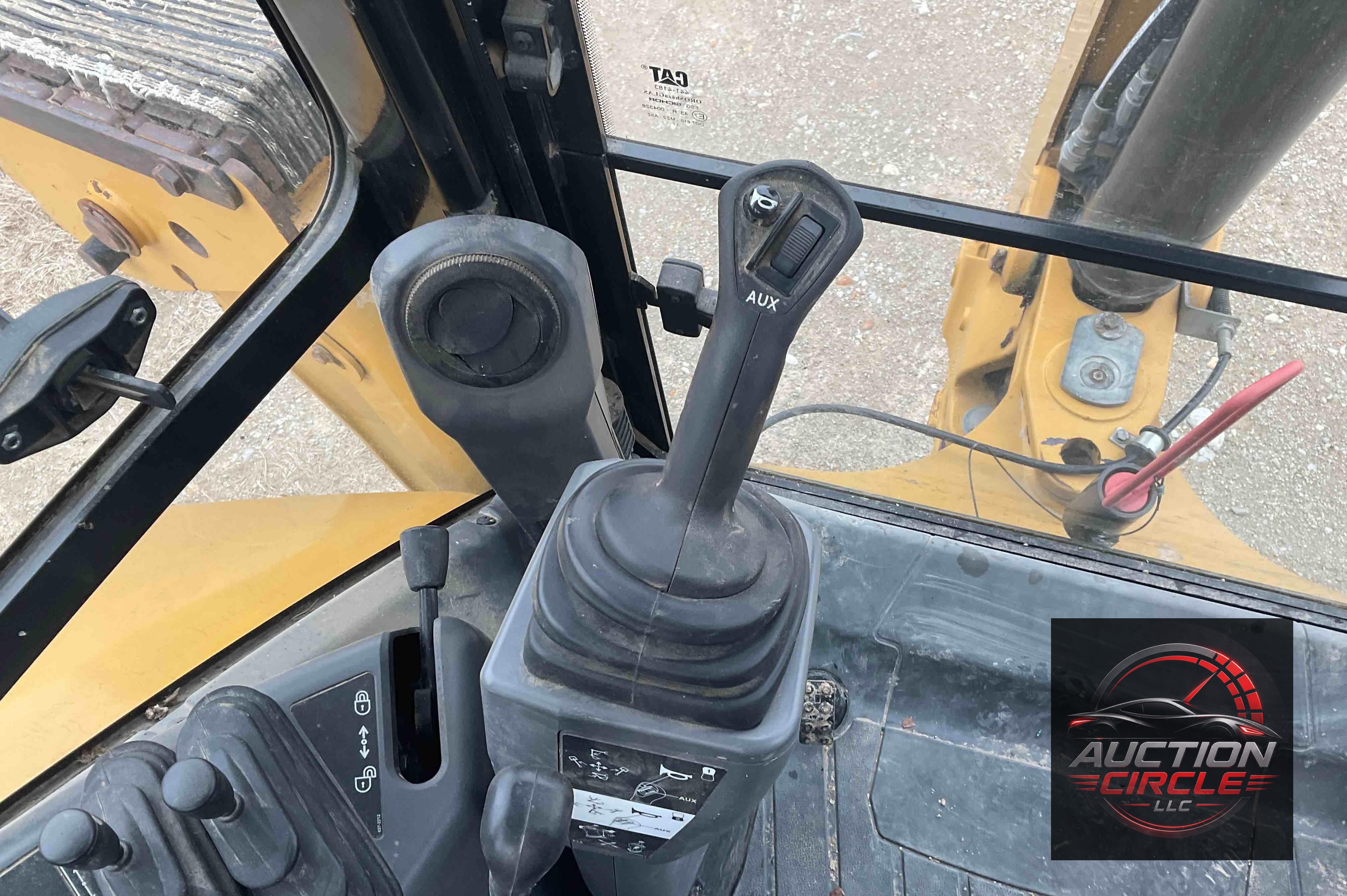 2018 Caterpillar 420F2