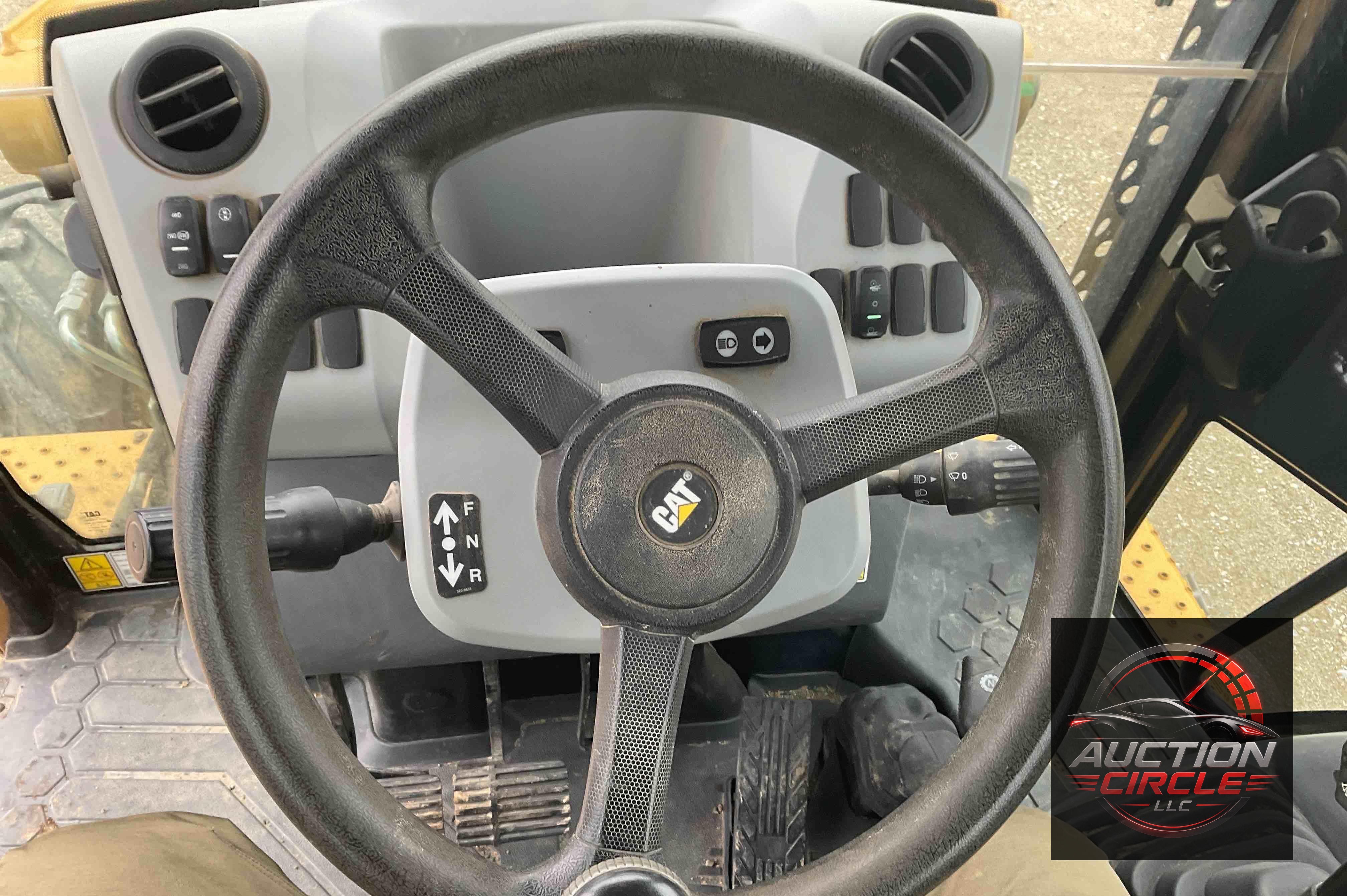 2018 Caterpillar 420F2