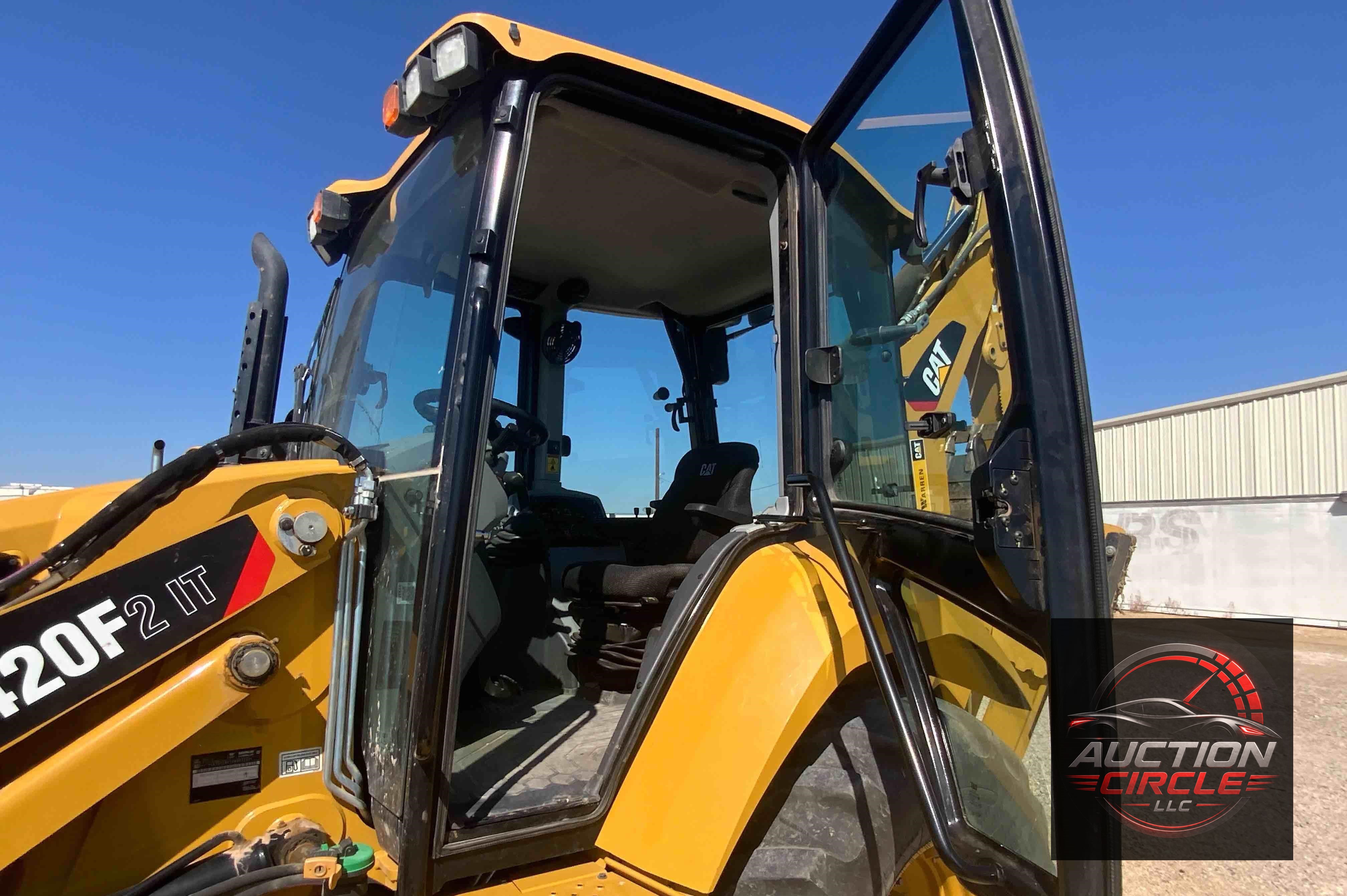 2016 Caterpillar 420F2 IT