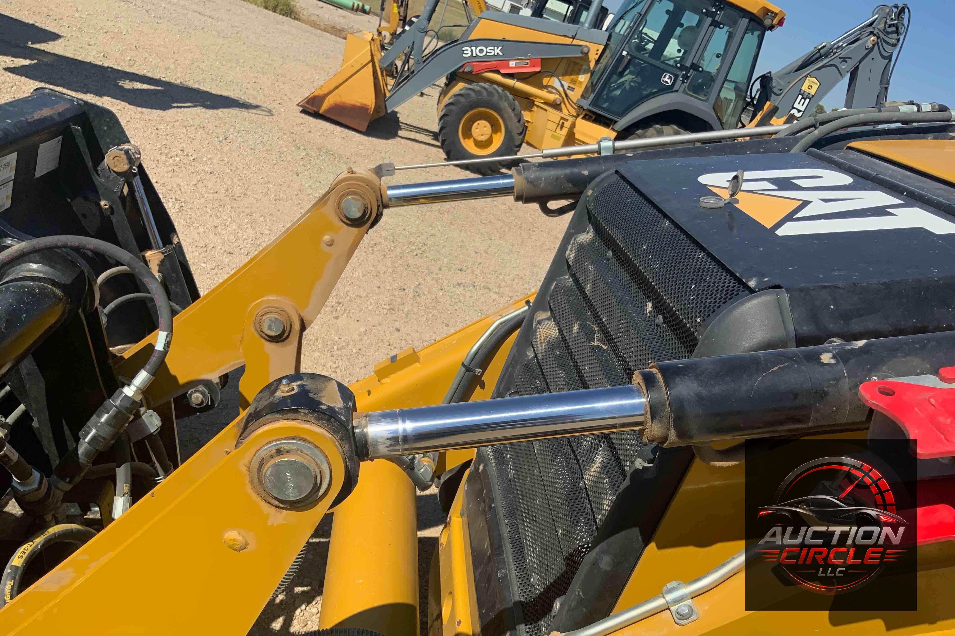 2016 Caterpillar 420F2 IT