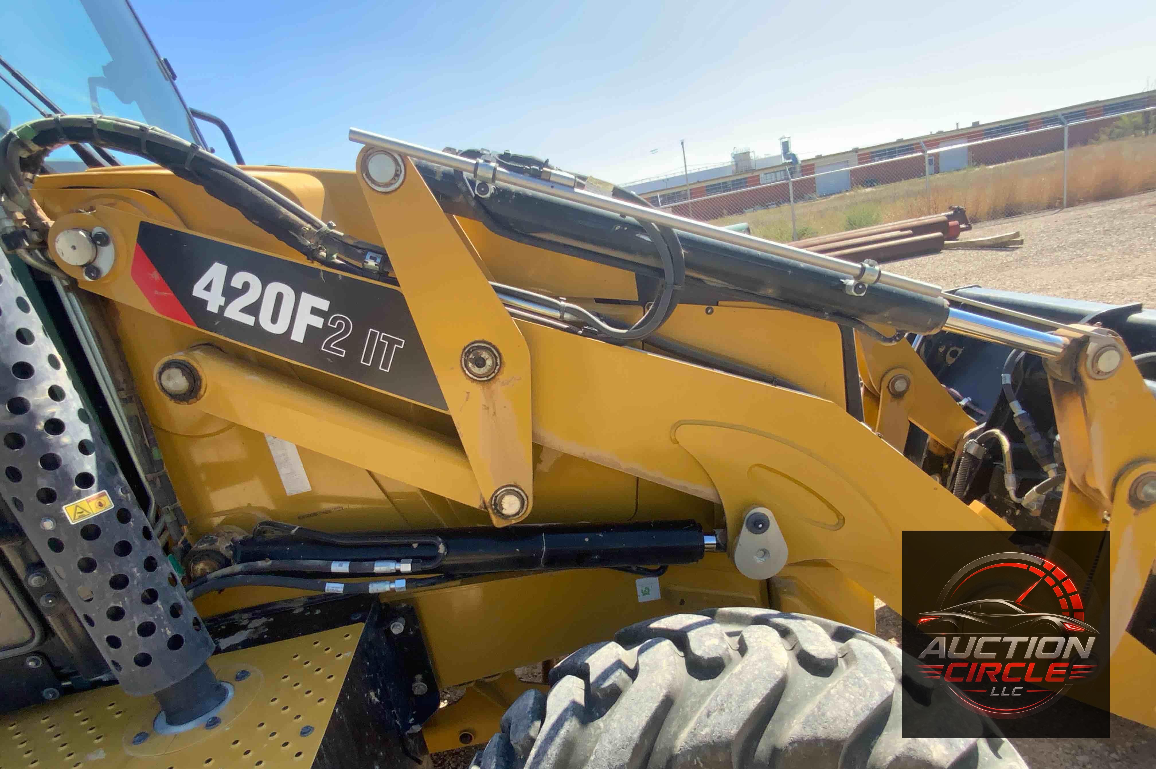 2016 Caterpillar 420F2 IT