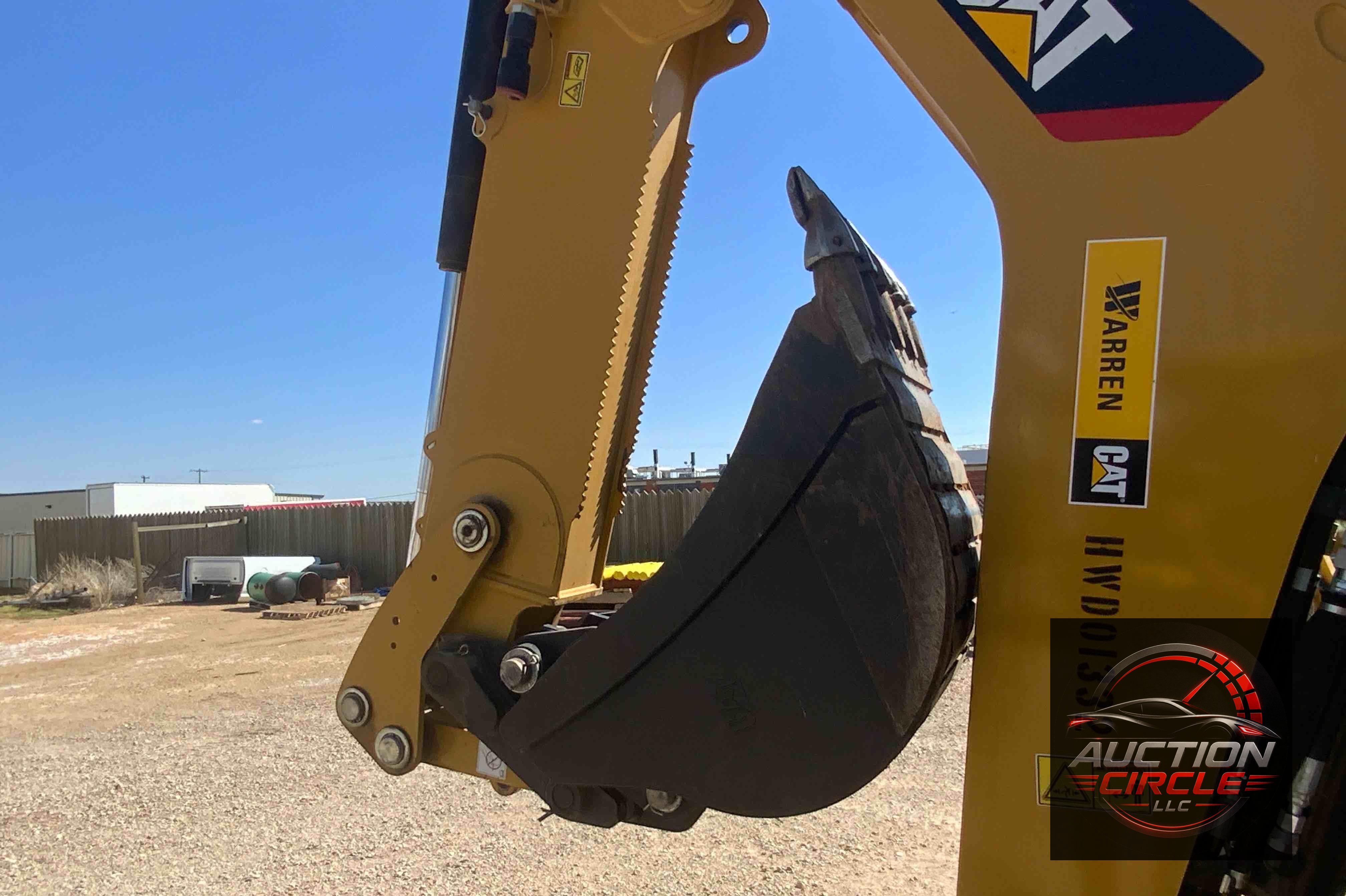 2016 Caterpillar 420F2 IT