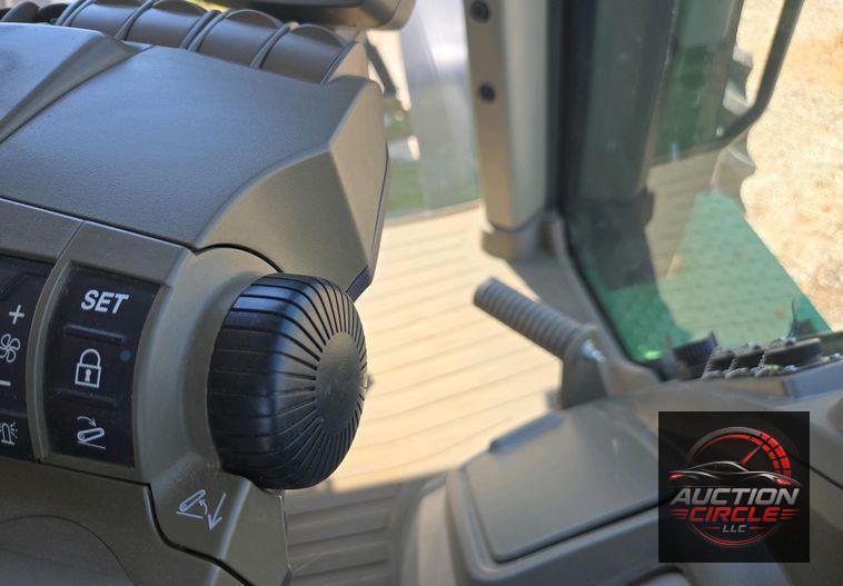 2022 John Deere 8R410 MFWD