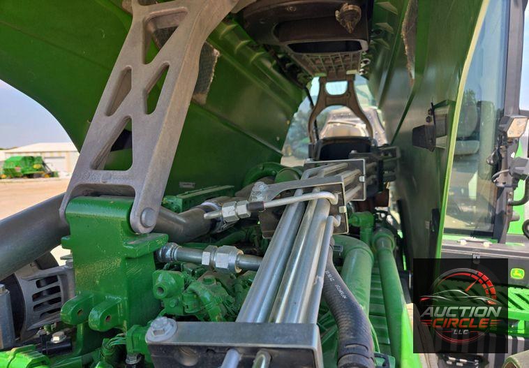 2022 John Deere 8R410 MFWD