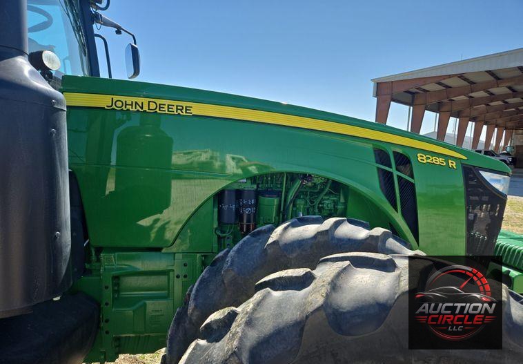 2012 John Deere 8285R MFWD tractor