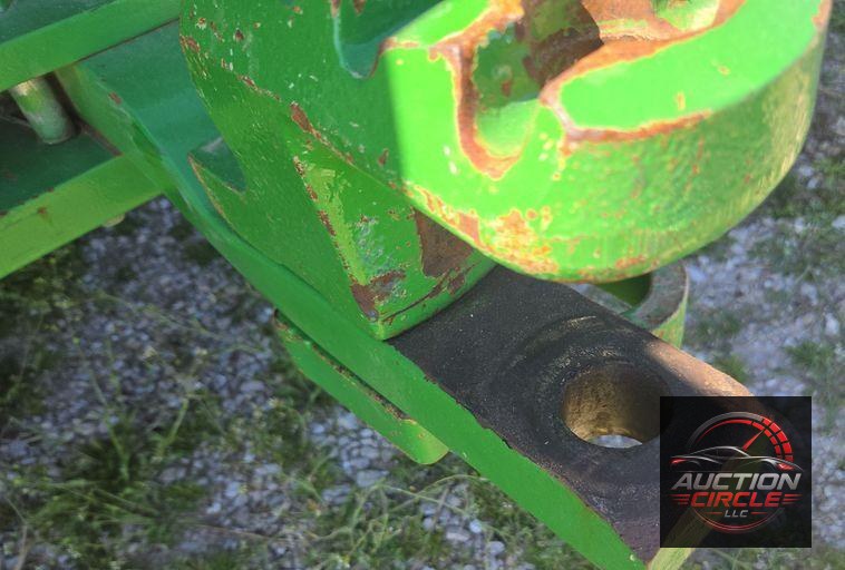 2012 John Deere 8285R MFWD tractor