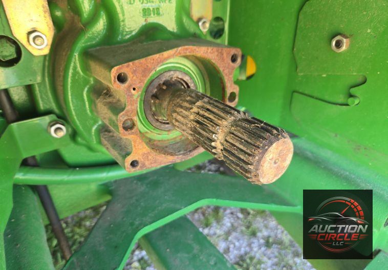 2012 John Deere 8285R MFWD tractor
