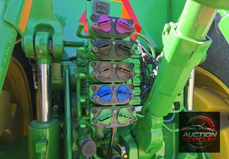 2012 John Deere 8285R MFWD tractor