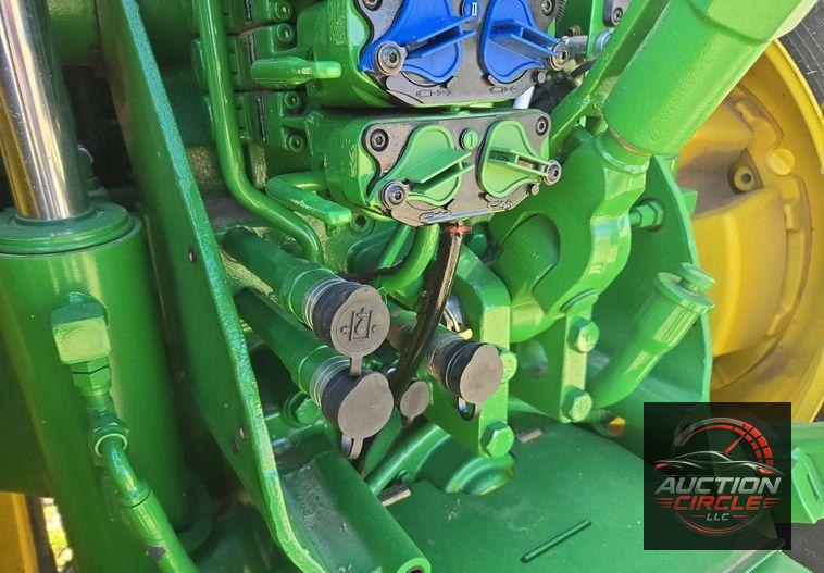 2012 John Deere 8285R MFWD tractor