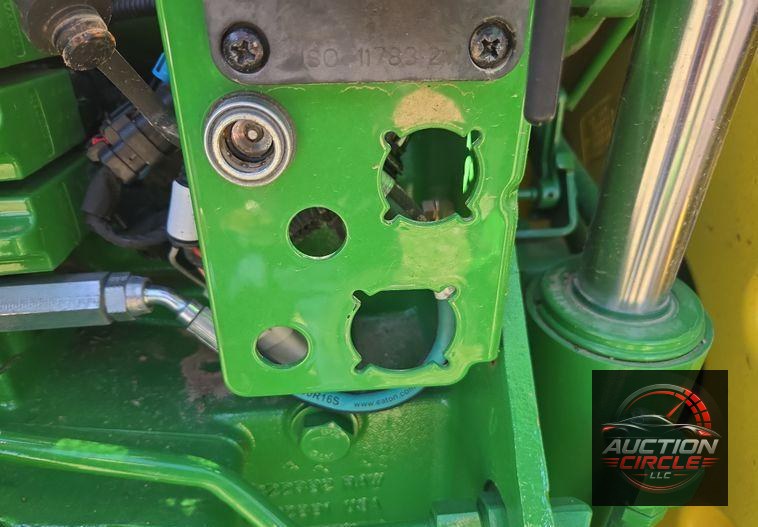 2012 John Deere 8285R MFWD tractor