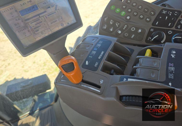 2012 John Deere 8285R MFWD tractor