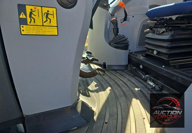 2019 New Holland Powerstar 100 MFWD tractor
