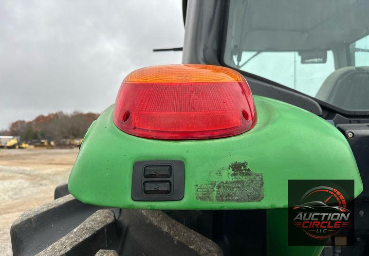 2010 John Deere 7330 MFWD tractor