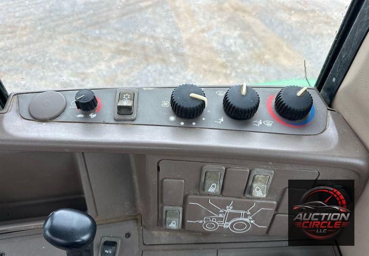 2010 John Deere 7330 MFWD tractor