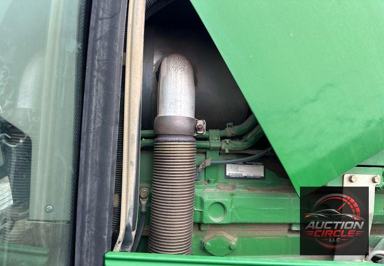 2010 John Deere 7330 MFWD tractor