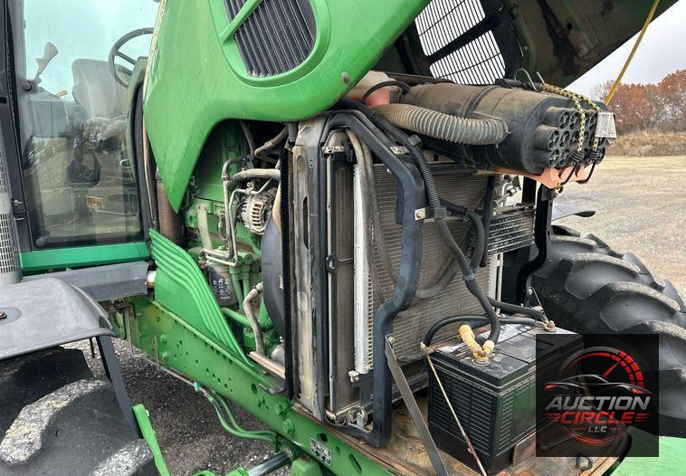 2010 John Deere 7330 MFWD tractor